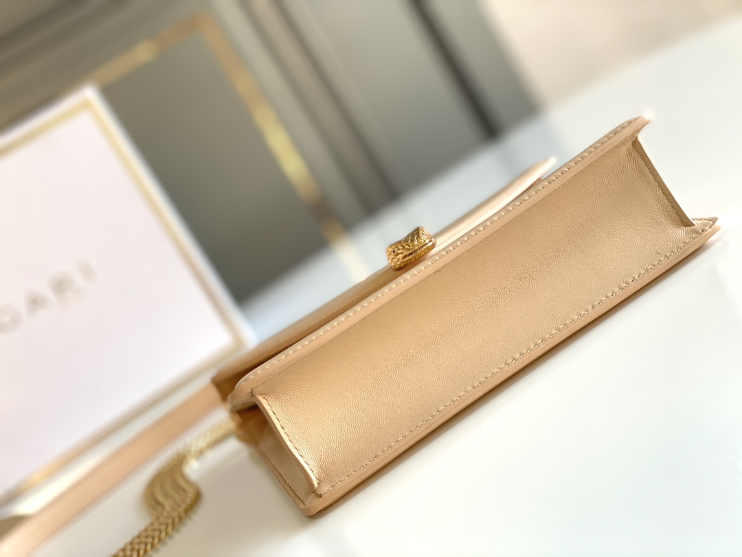 Bvlgari Serpenti Forever Bag-19*13.5*6CM