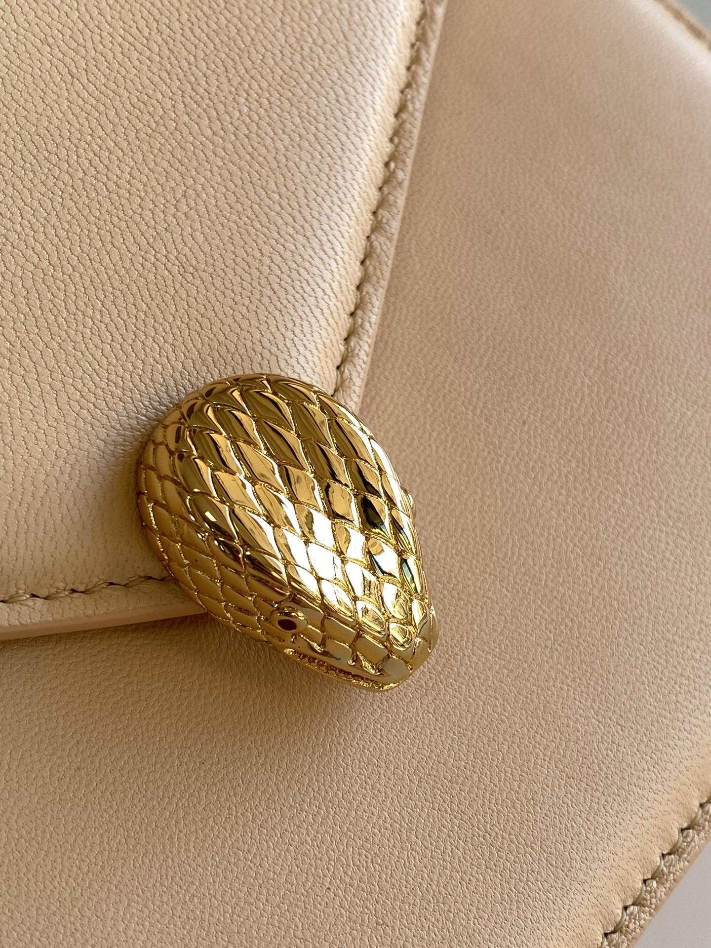 Bvlgari Serpenti Forever Bag-19*13.5*6CM