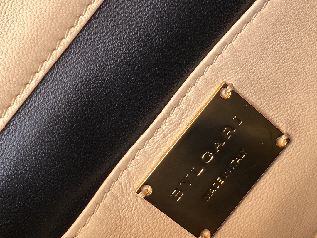 Bvlgari Serpenti Forever Bag-19*13.5*6CM