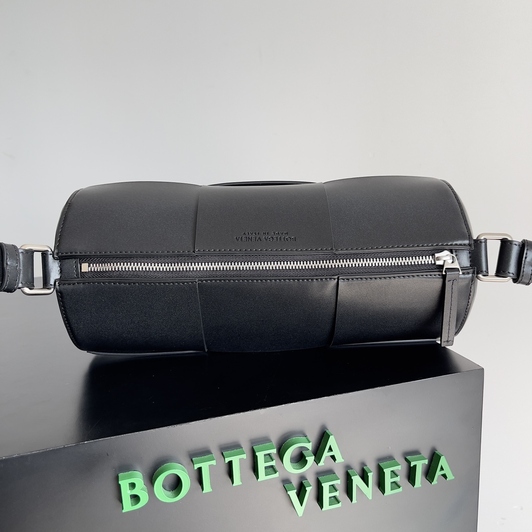 Bottega Veneta Arco Bag-31*14*14CM