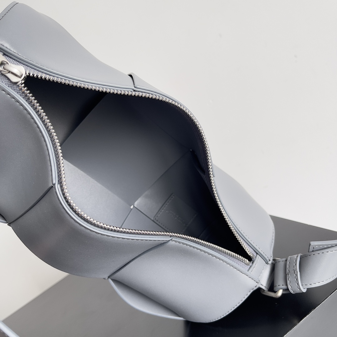 Bottega Veneta Arco Bag-31*14*14CM