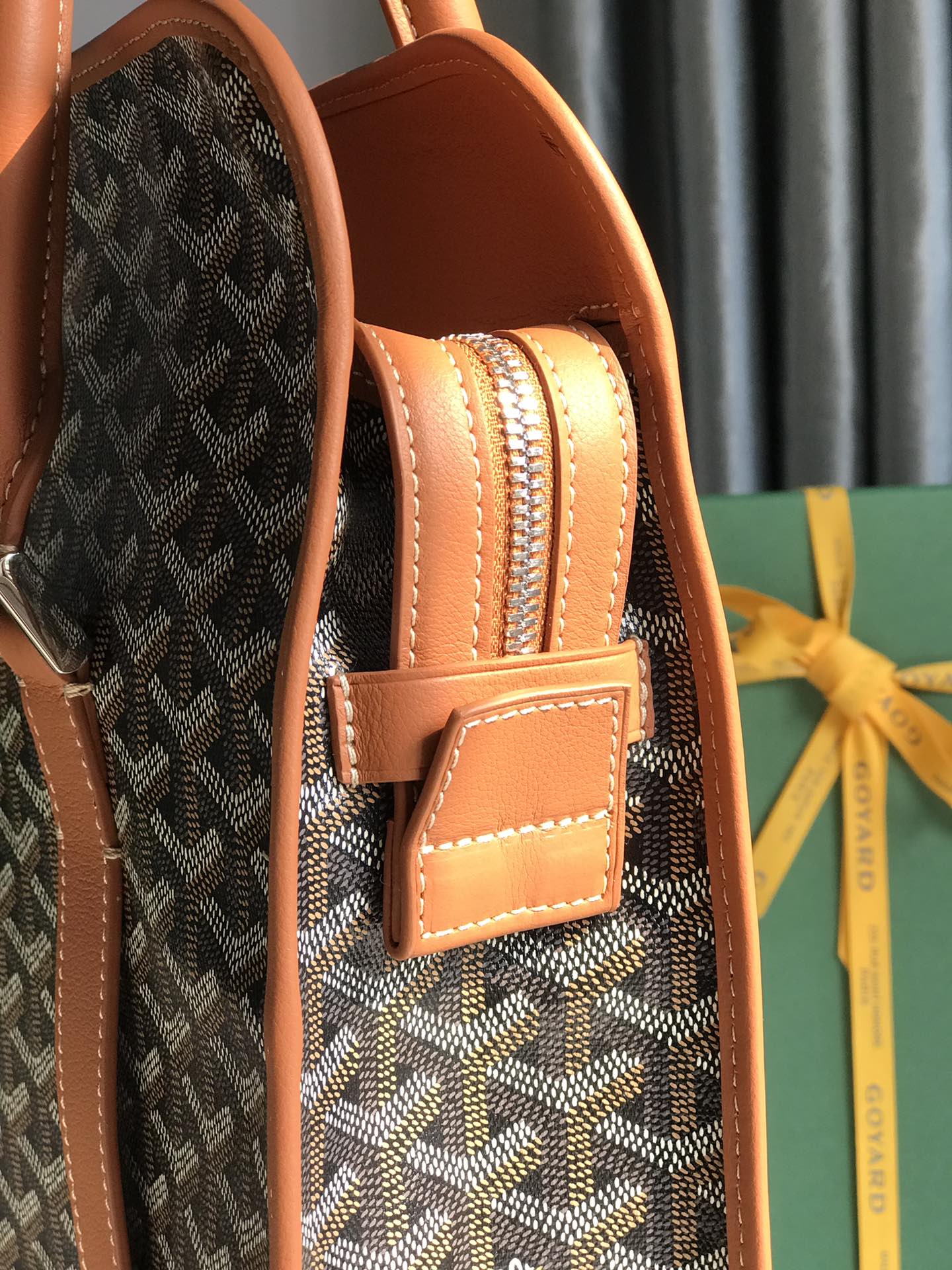 Goyard Bourgogne Tote -35×39×11CM