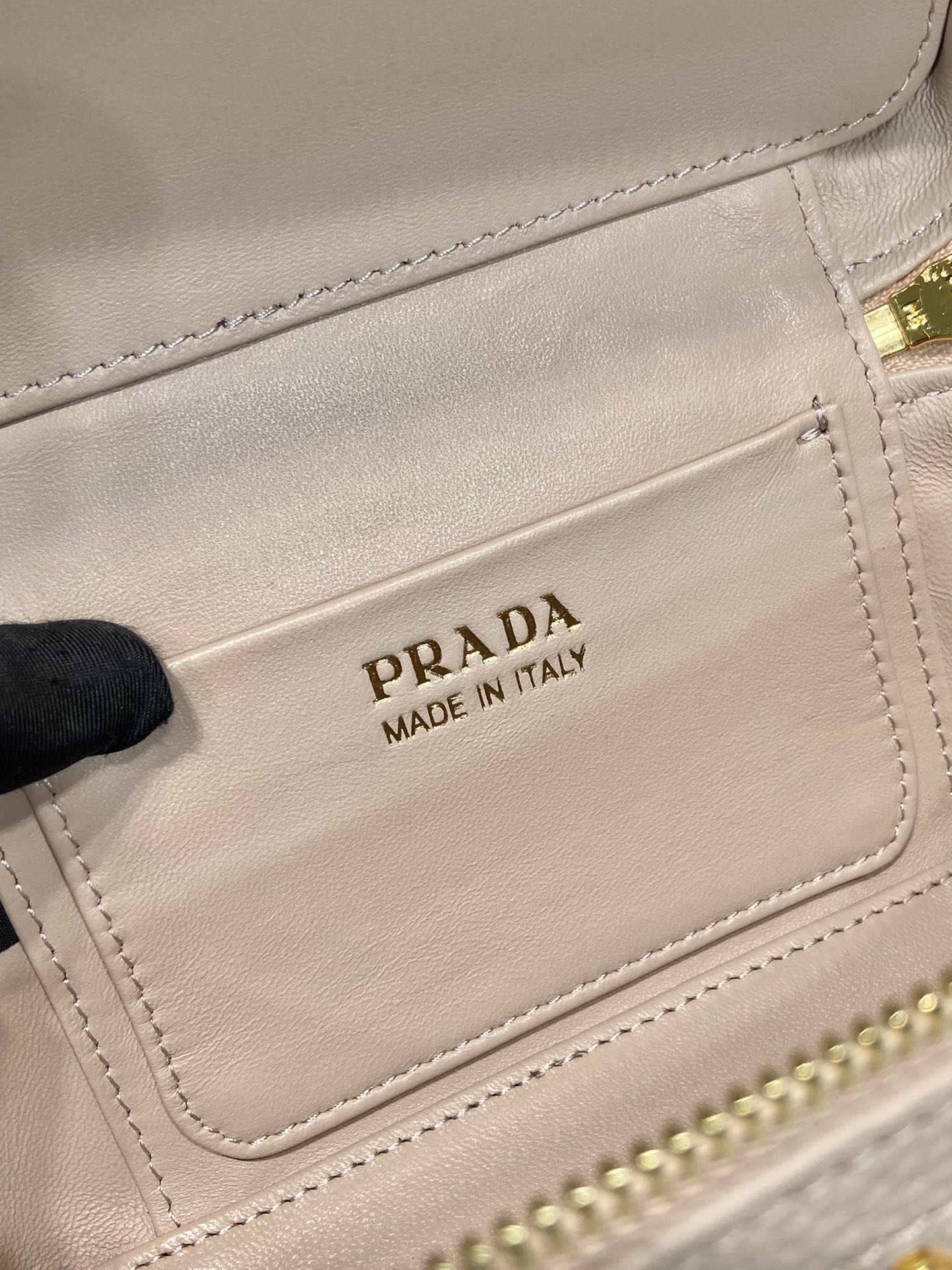 Prada 1BH202 Cosmetic Bag-18*11.5*7.5CM