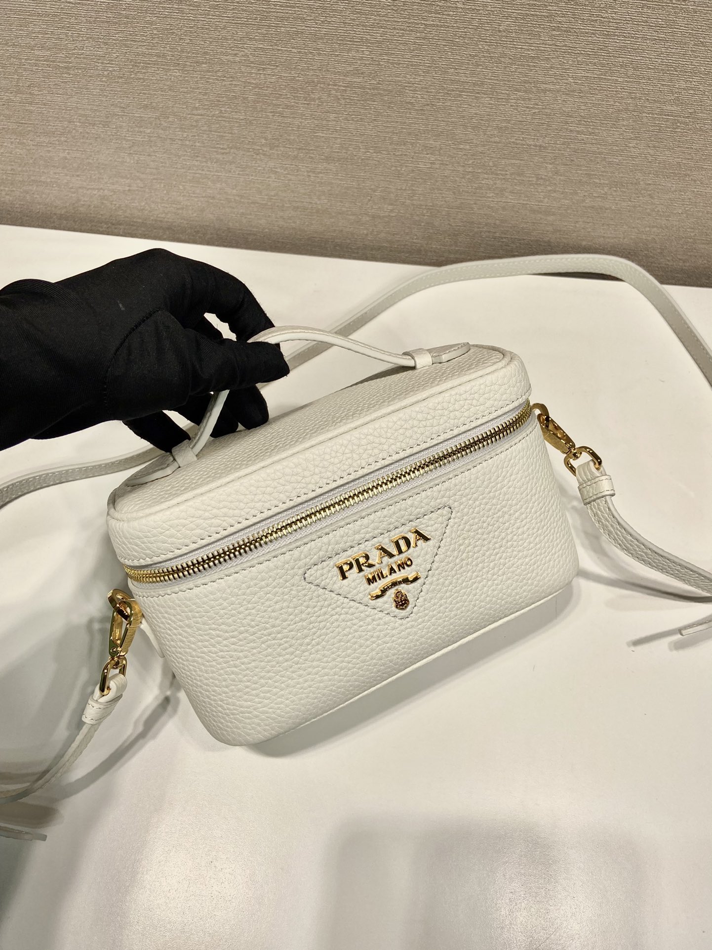 Prada 1BH202 Cosmetic Bag-18*11.5*7.5CM