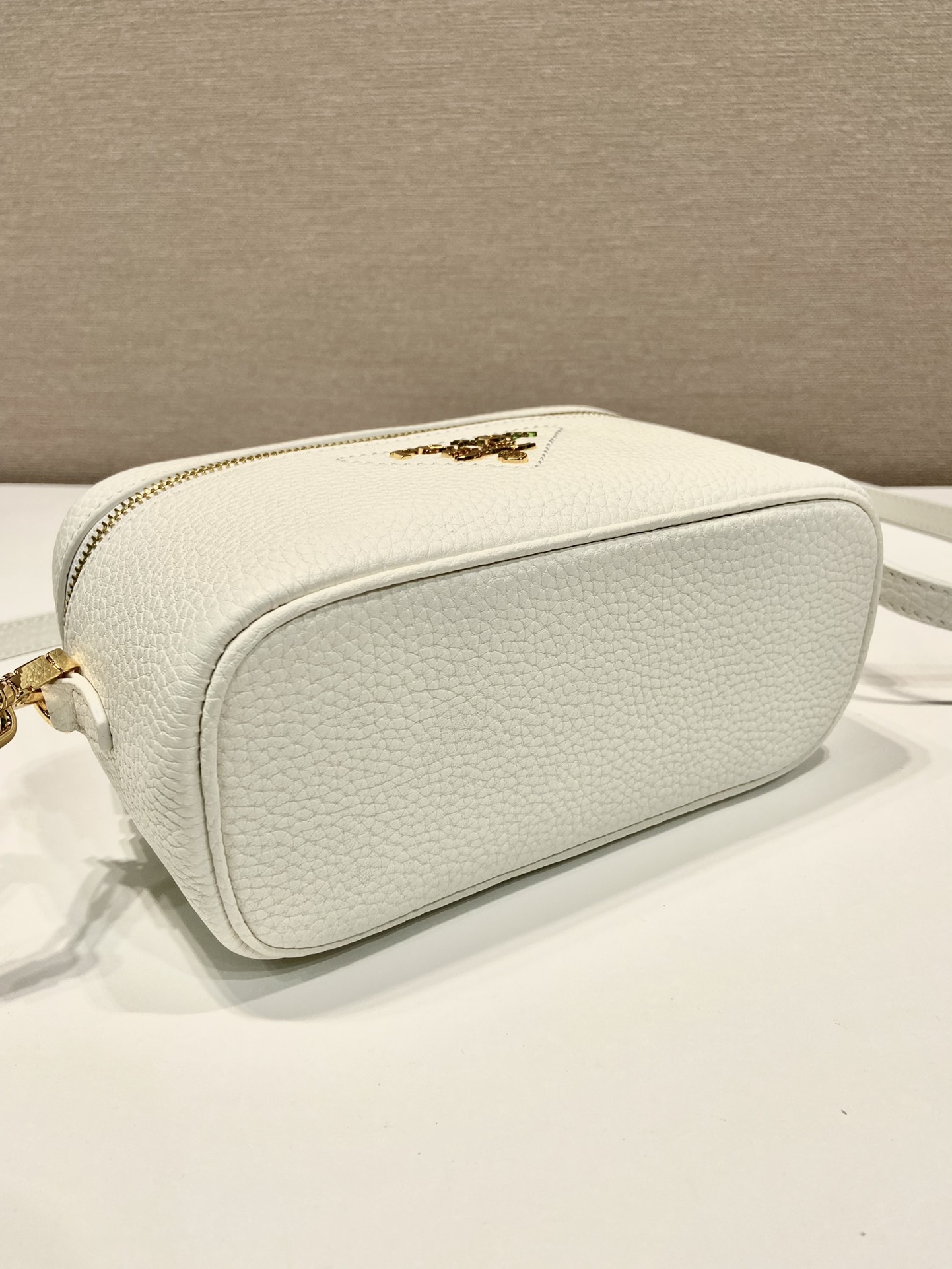 Prada 1BH202 Cosmetic Bag-18*11.5*7.5CM