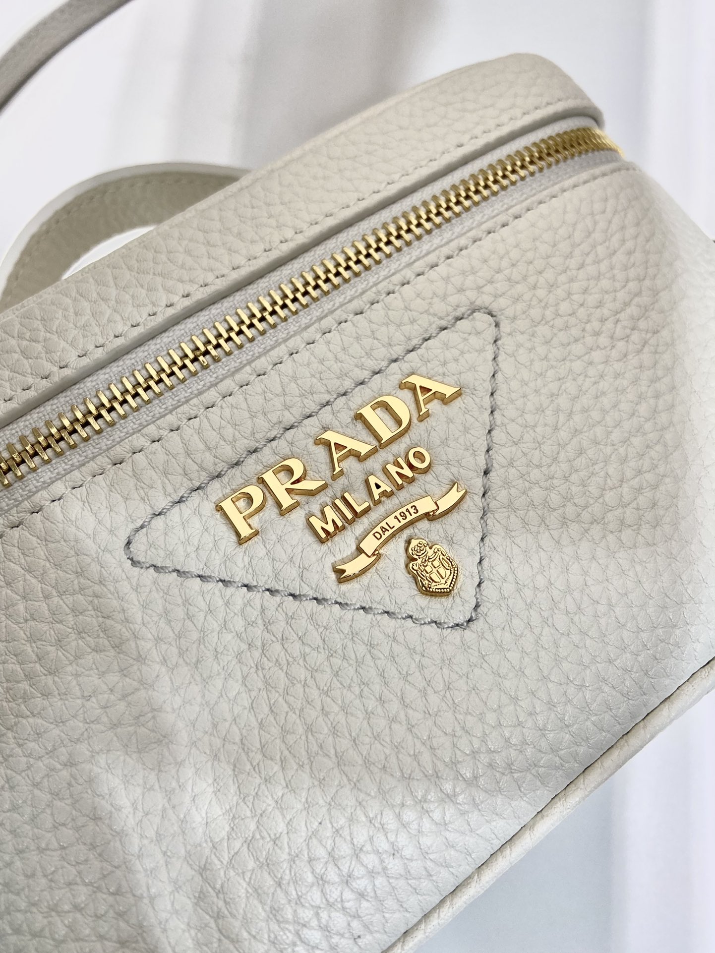 Prada 1BH202 Cosmetic Bag-18*11.5*7.5CM