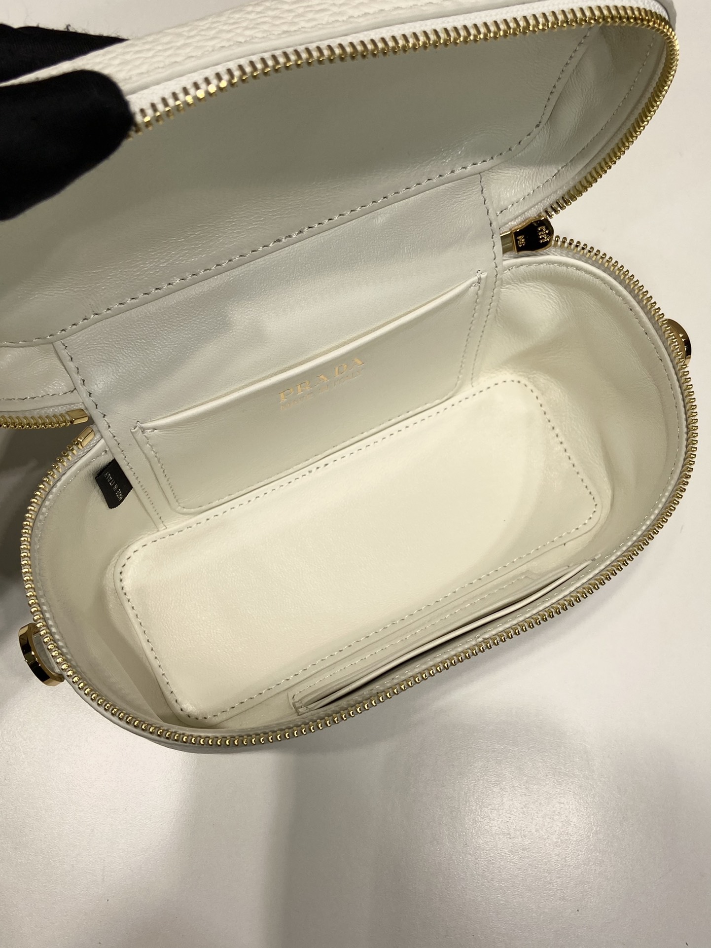 Prada 1BH202 Cosmetic Bag-18*11.5*7.5CM