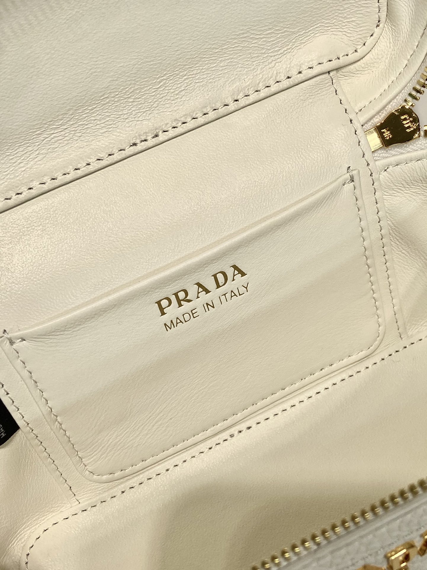 Prada 1BH202 Cosmetic Bag-18*11.5*7.5CM
