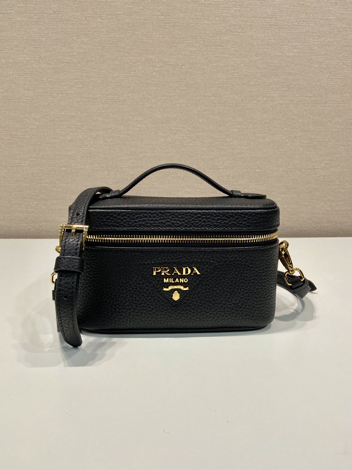 Prada 1BH202 Cosmetic Bag-18*11.5*7.5CM