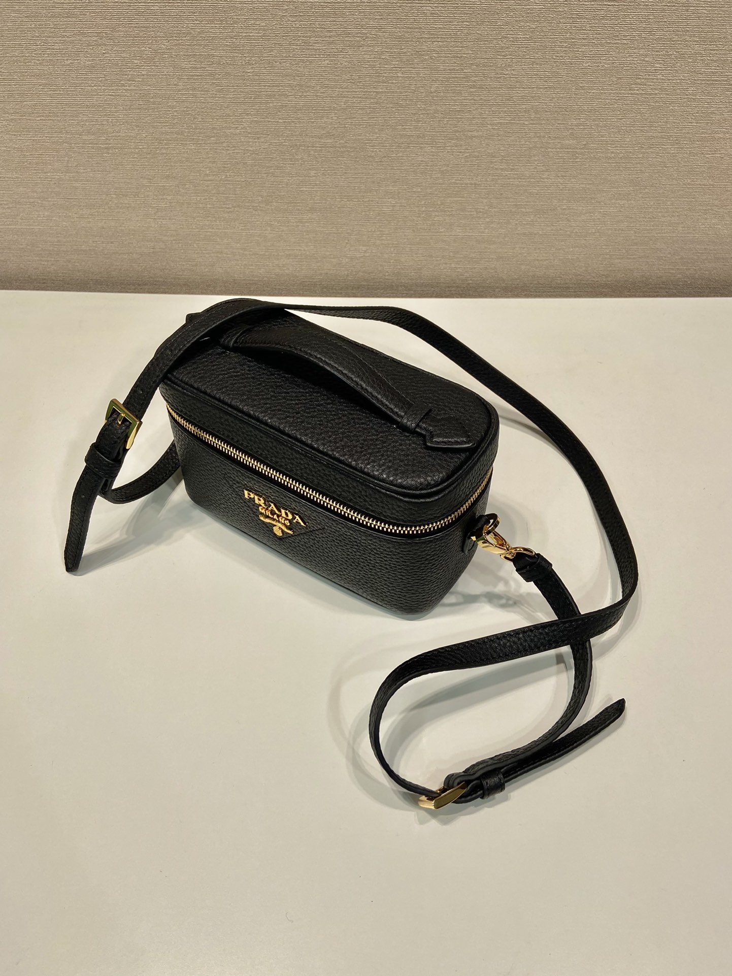 Prada 1BH202 Cosmetic Bag-18*11.5*7.5CM