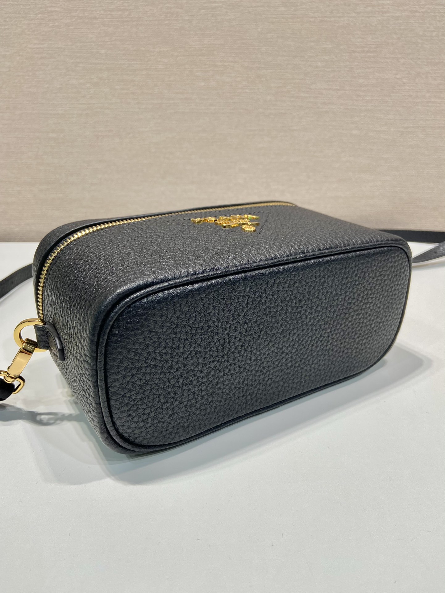 Prada 1BH202 Cosmetic Bag-18*11.5*7.5CM