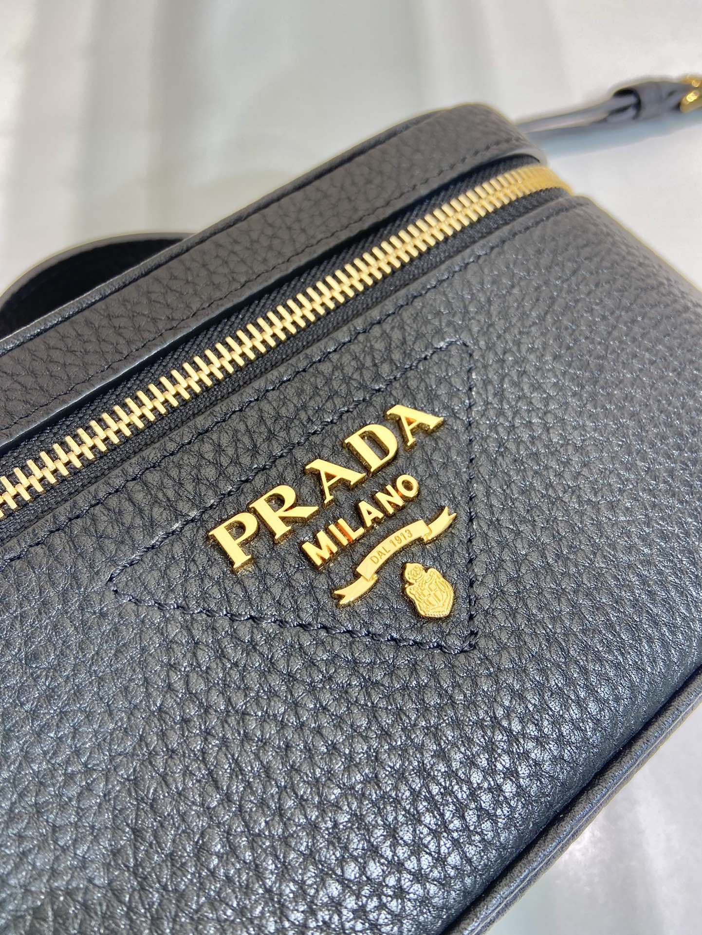 Prada 1BH202 Cosmetic Bag-18*11.5*7.5CM