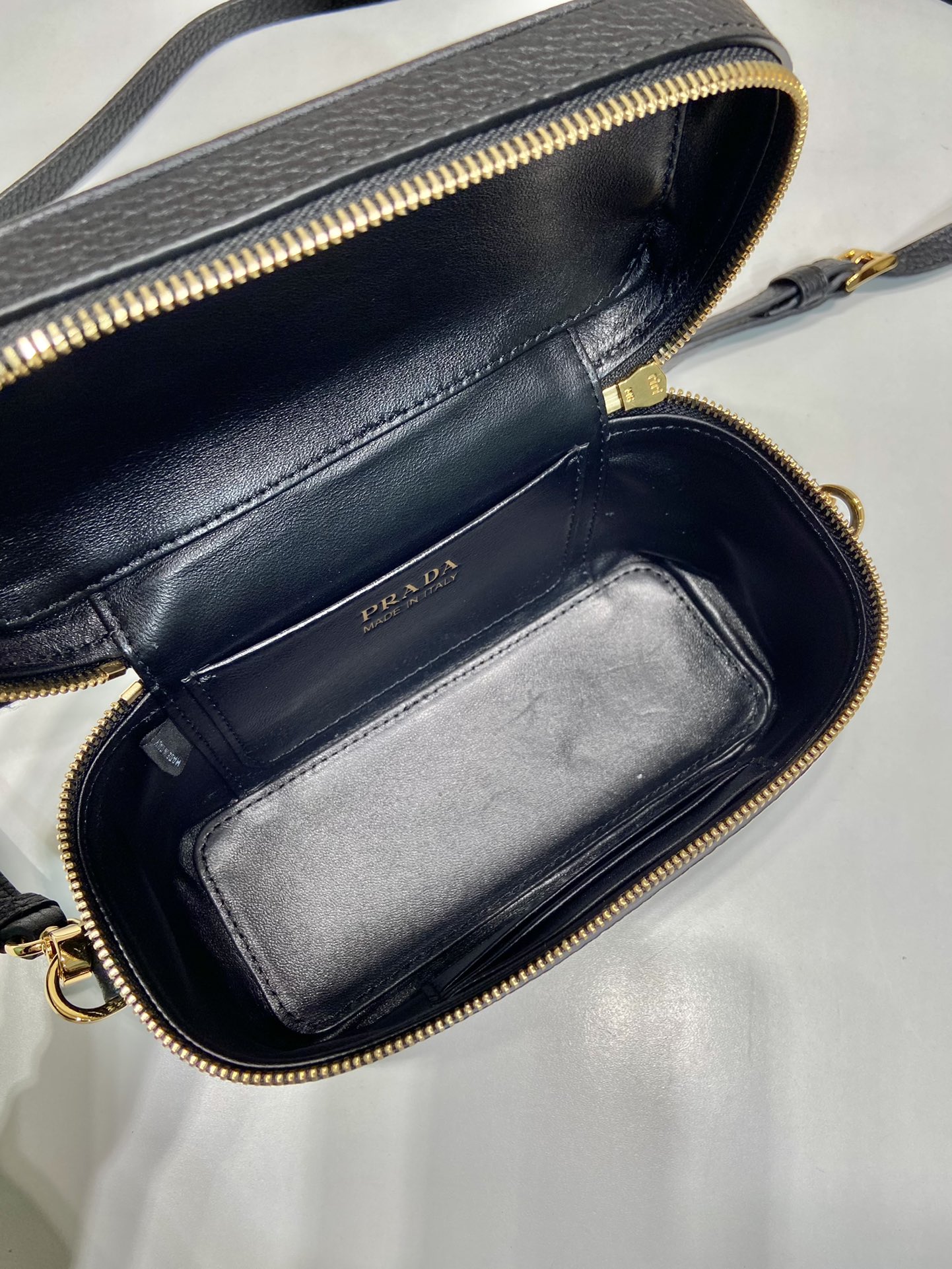 Prada 1BH202 Cosmetic Bag-18*11.5*7.5CM