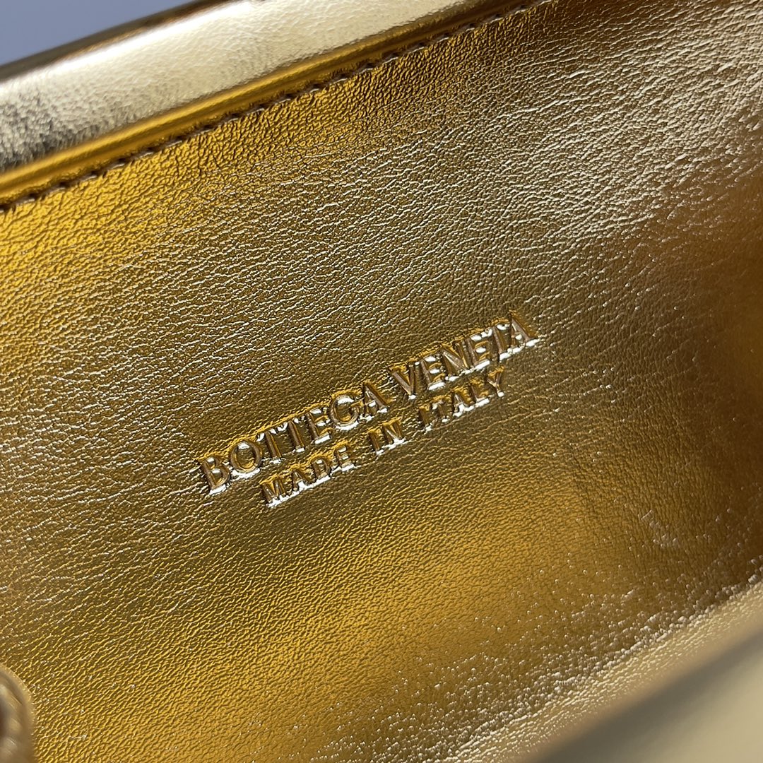 Bottega Veneta Cassette Bag-20.5*6*12.5CM