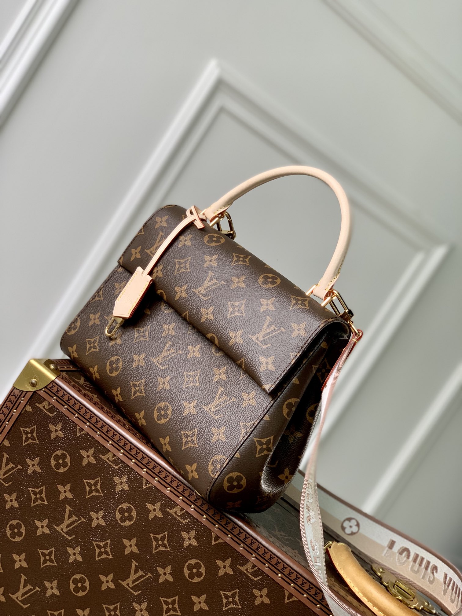 Louis Vuitton Cluny BB Handbags-M41305-28*19*11CM