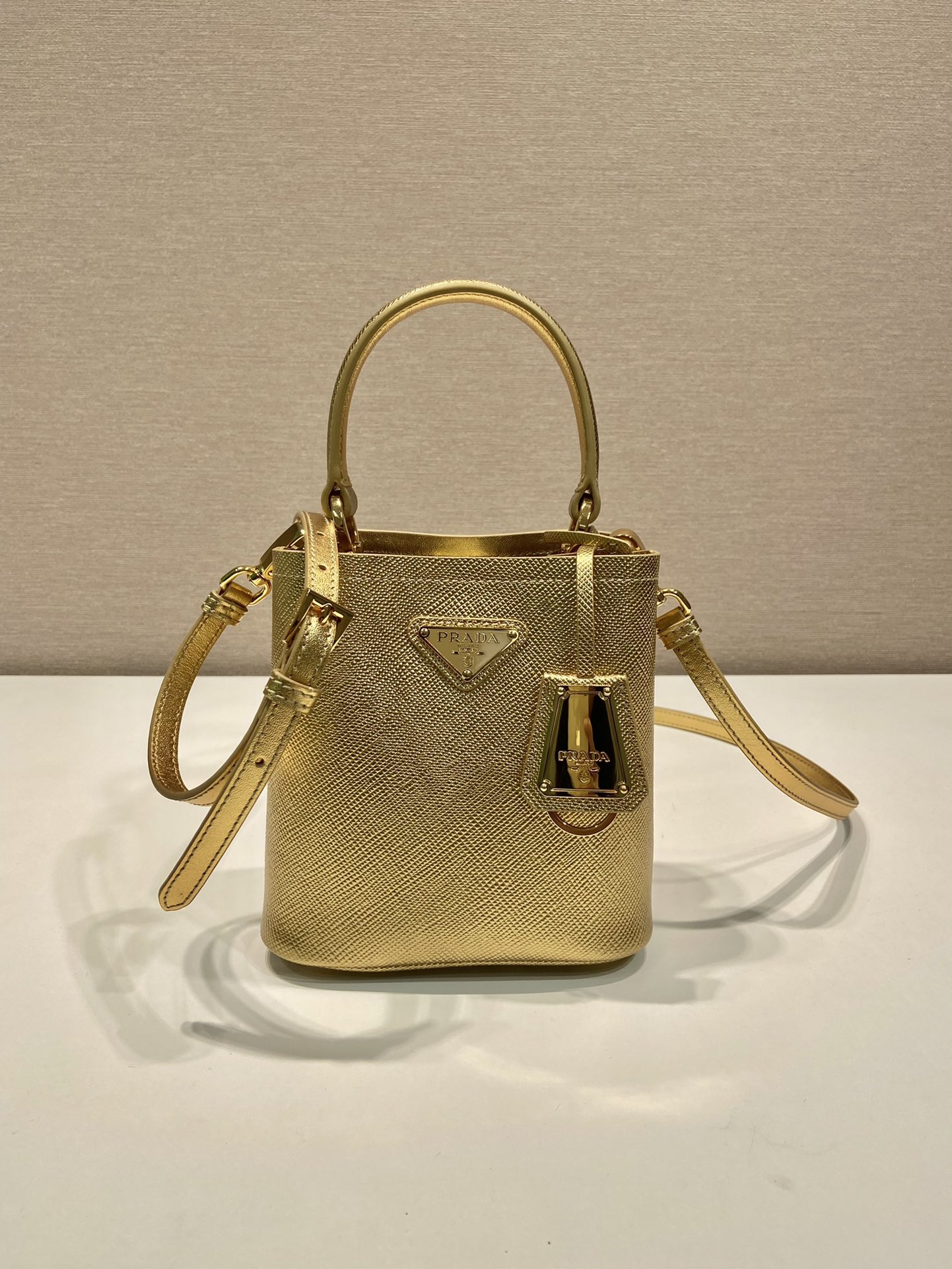 Prada 1BA373 Tote-15*16*9.5CM