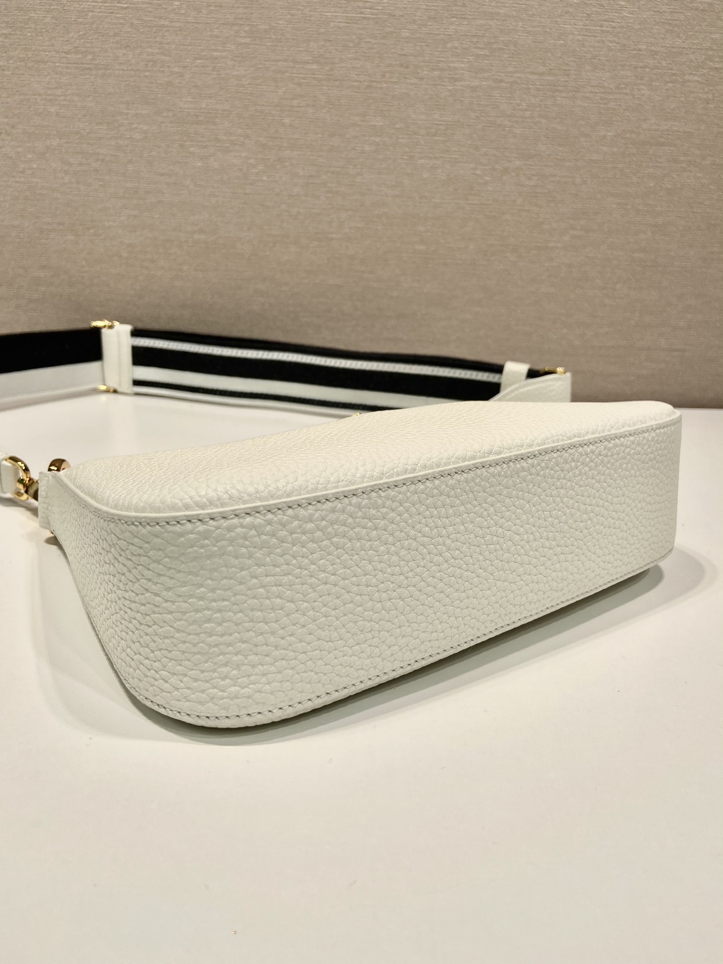 Prada 1BH193 Tote-24*18*6CM