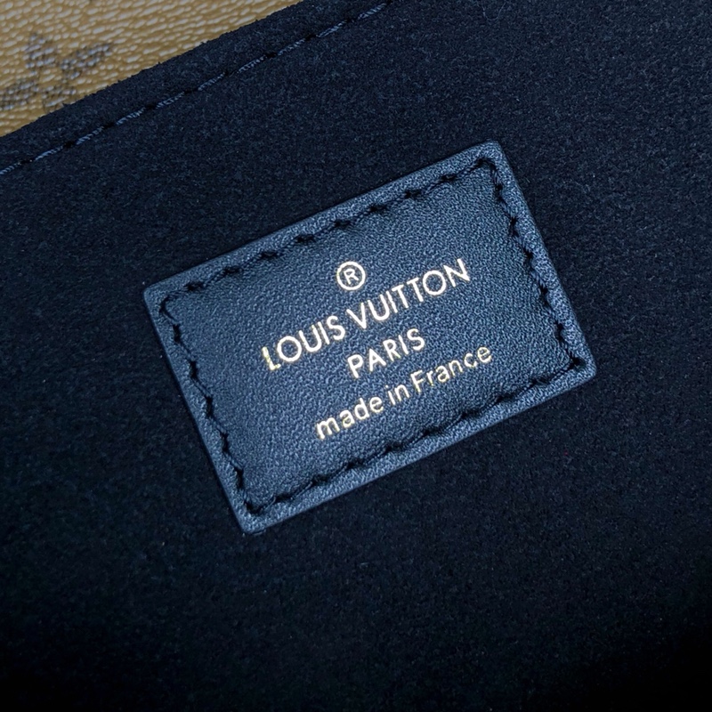 Louis Vuitton Pochette Metis Handbags-25*19*7CM