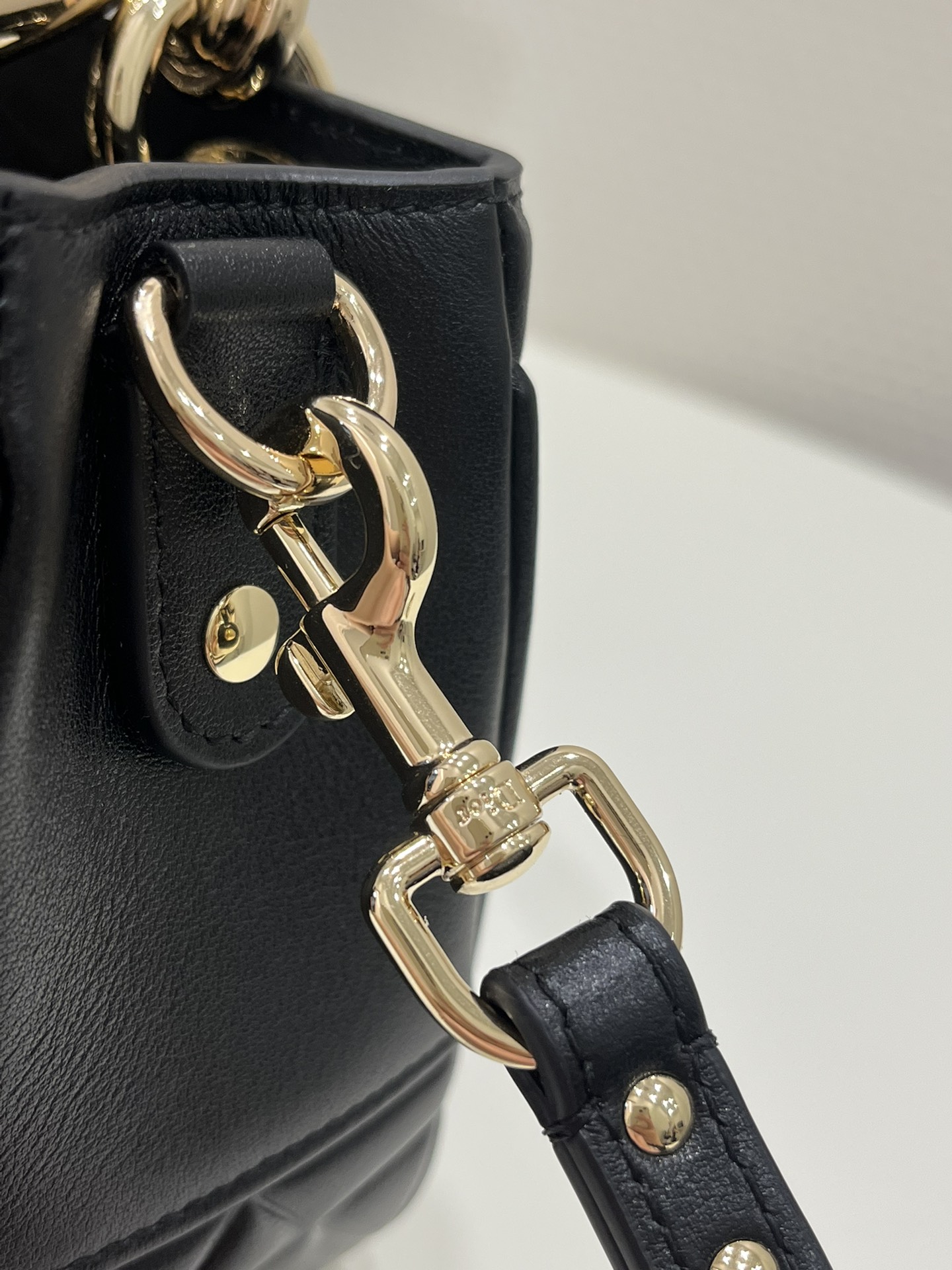 Diro 95-22 Top Handbags-19*8*13CM