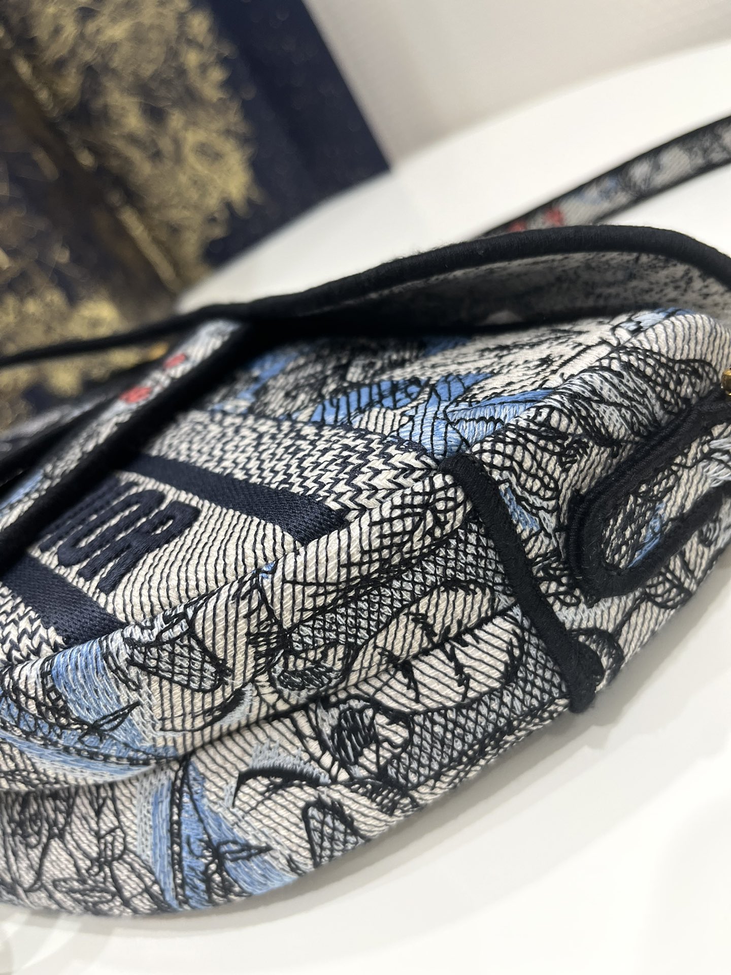 Diro Saddle Bag-25.5×6.5×20CM Diro Saddle Bag-25.5×6.5×20CM
