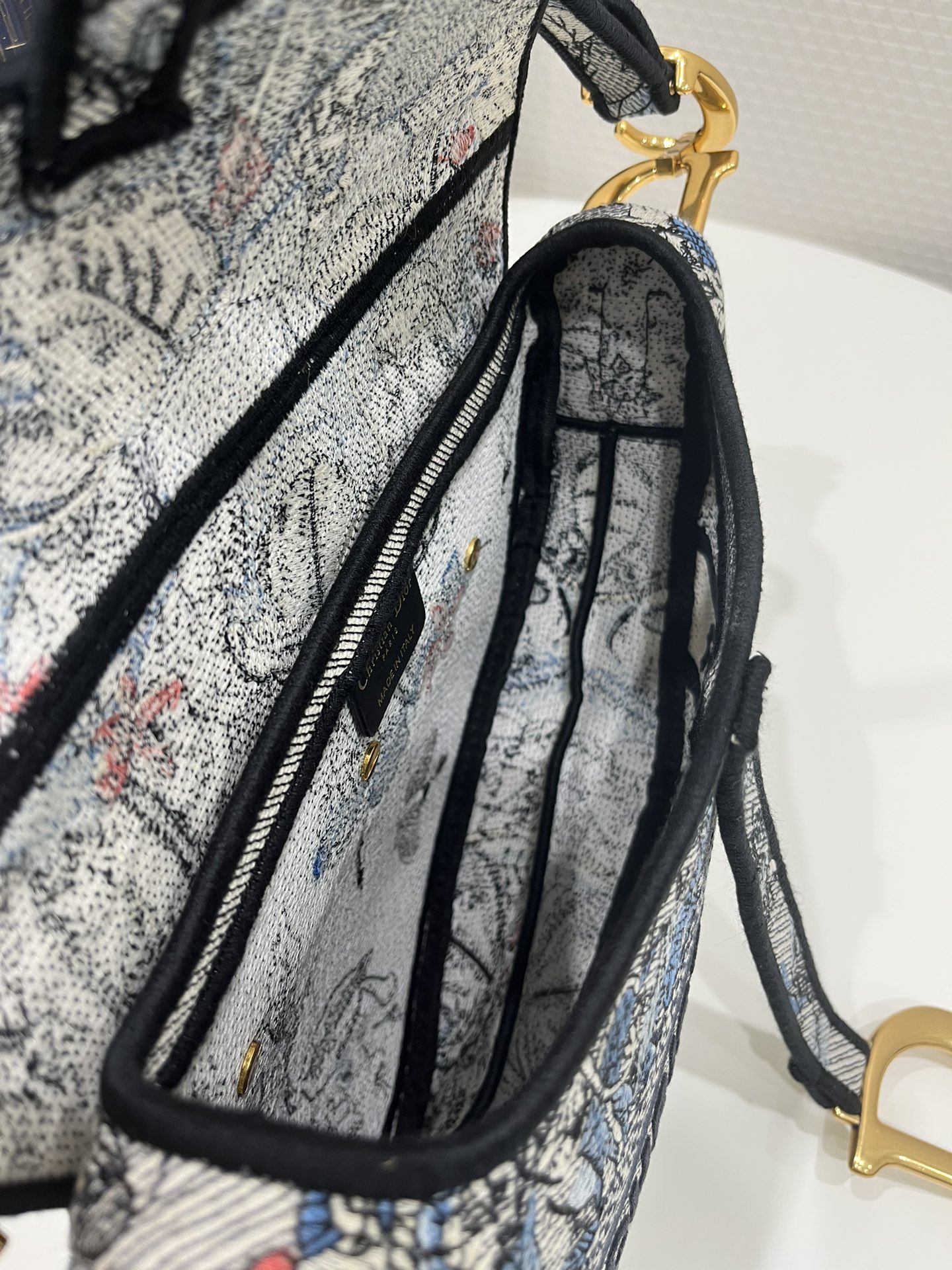 Diro Saddle Bag-25.5×6.5×20CM Diro Saddle Bag-25.5×6.5×20CM