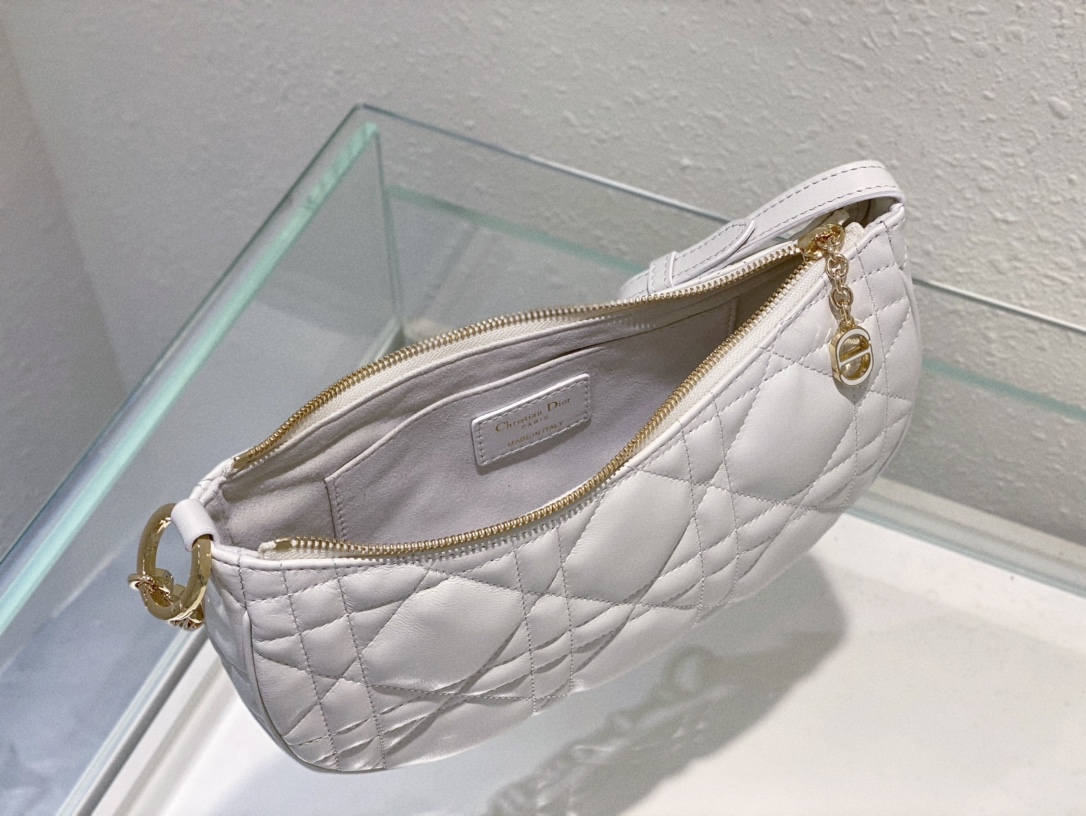Diro CD Lounge Bag-26 x 15 x 5.5CM