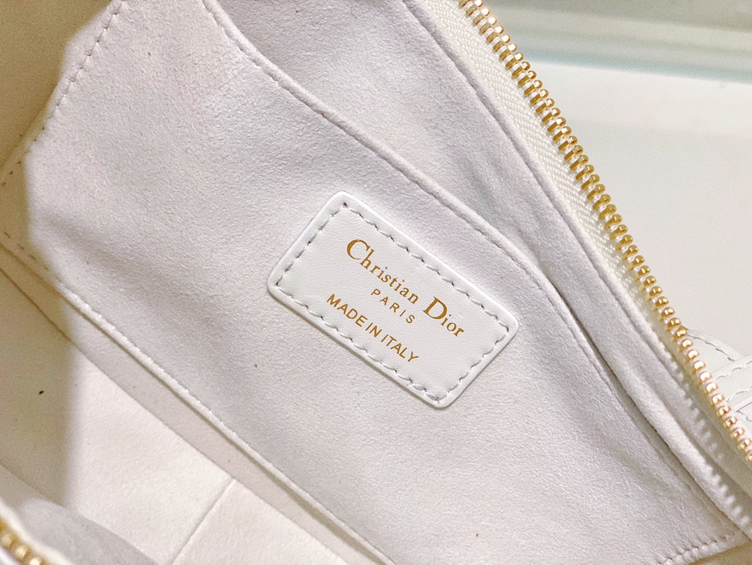 Diro CD Lounge Bag-26 x 15 x 5.5CM