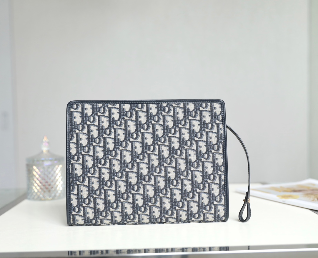 Diro Pouch- 26×19.5×7CM Diro Pouch- 26×19.5×7CM