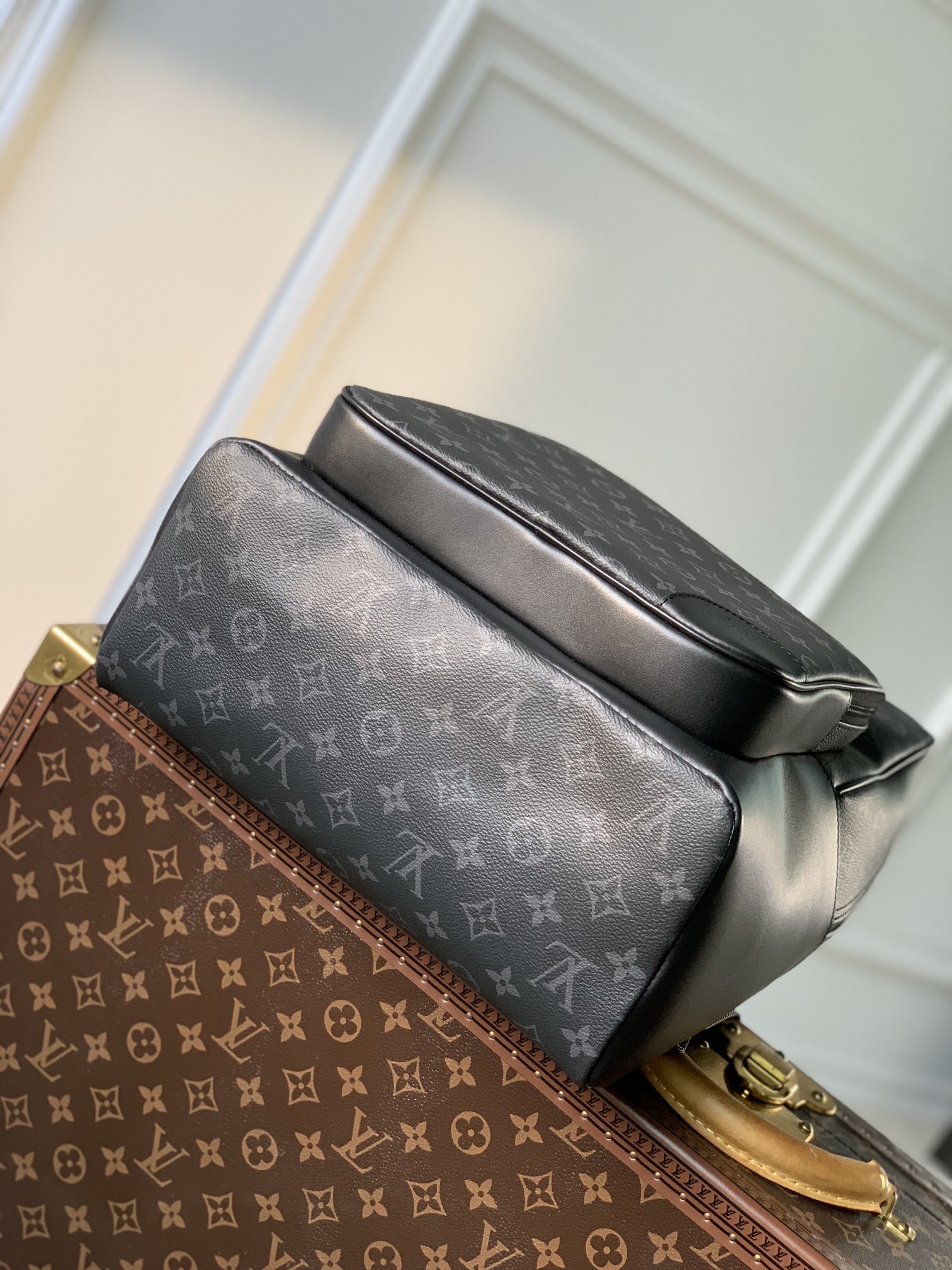 Louis Vuitton Dean Backpack-M45335-31 x 41.5 x 15.5 CM