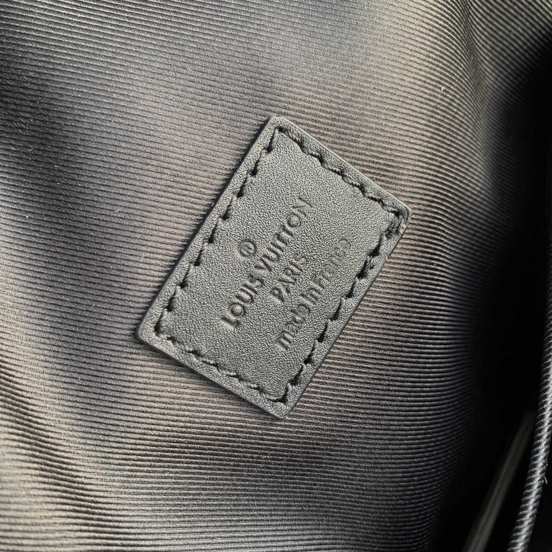 Louis Vuitton Dean Backpack-M45335-31 x 41.5 x 15.5 CM