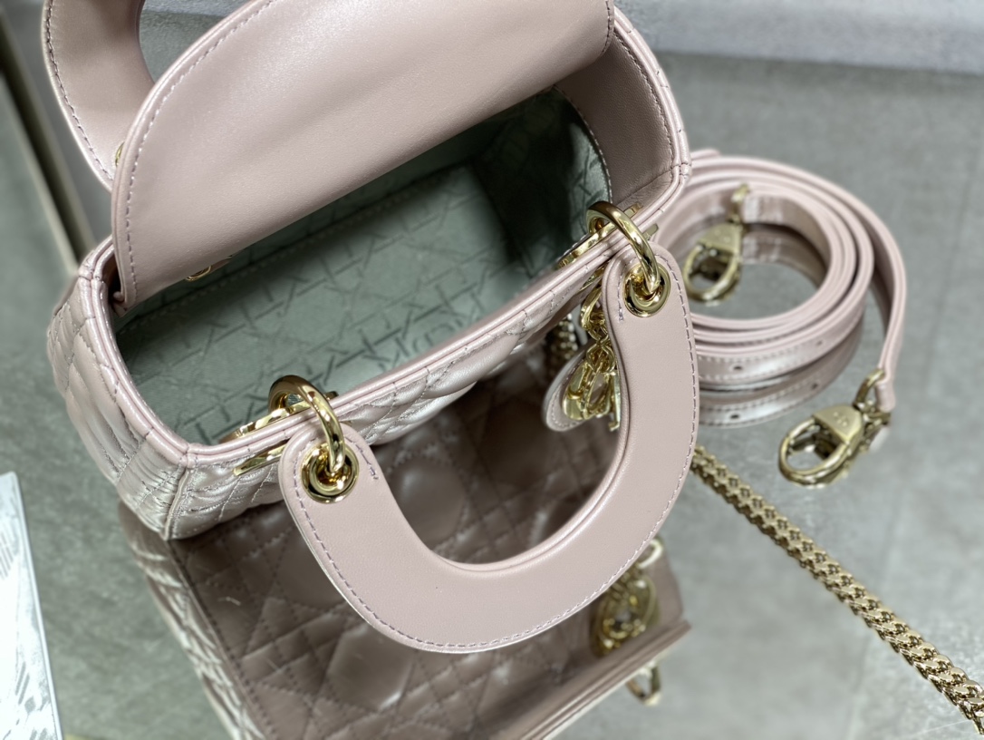 Lady Diro Mini-17*15*8CM