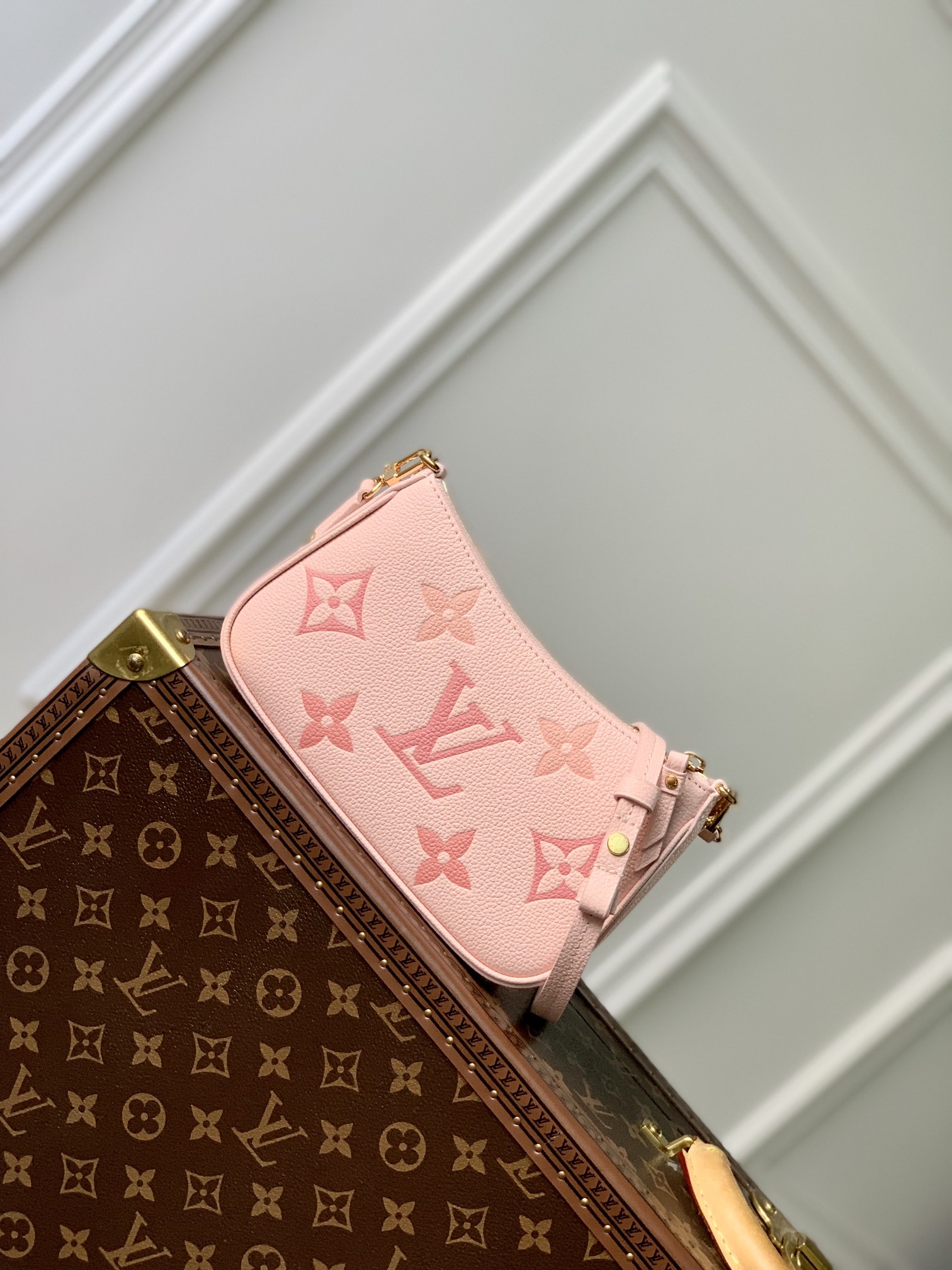 Louis Vuitton Easy Pouch On Strap-19×11.5x3CM