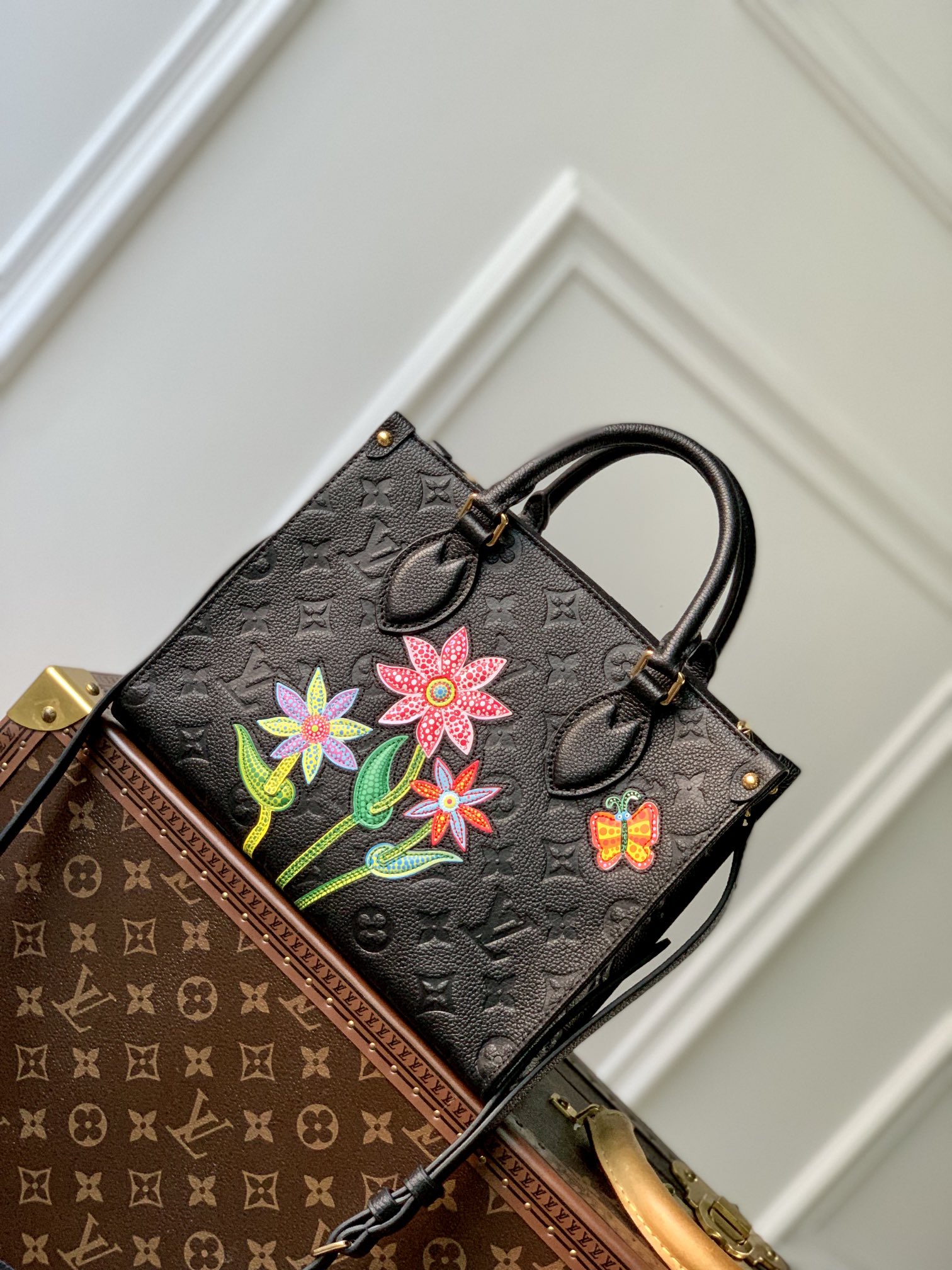 Louis Vuitton Onthego Handbag- M21732-25*19*11.5 CM