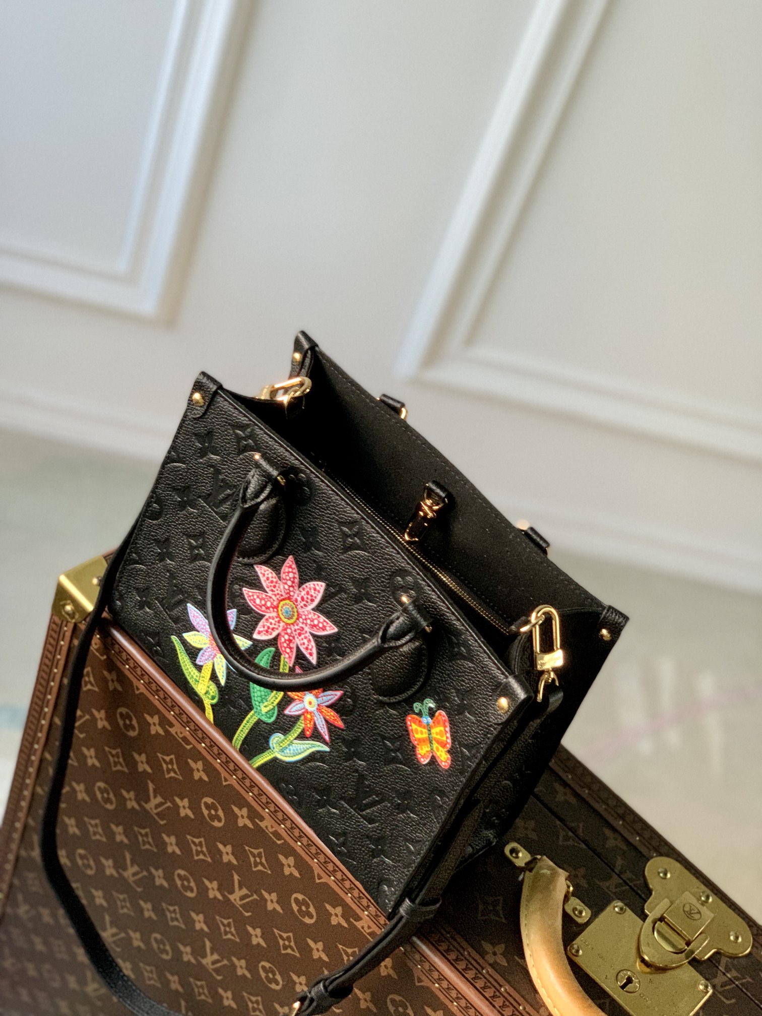 Louis Vuitton Onthego Handbag- M21732-25*19*11.5 CM