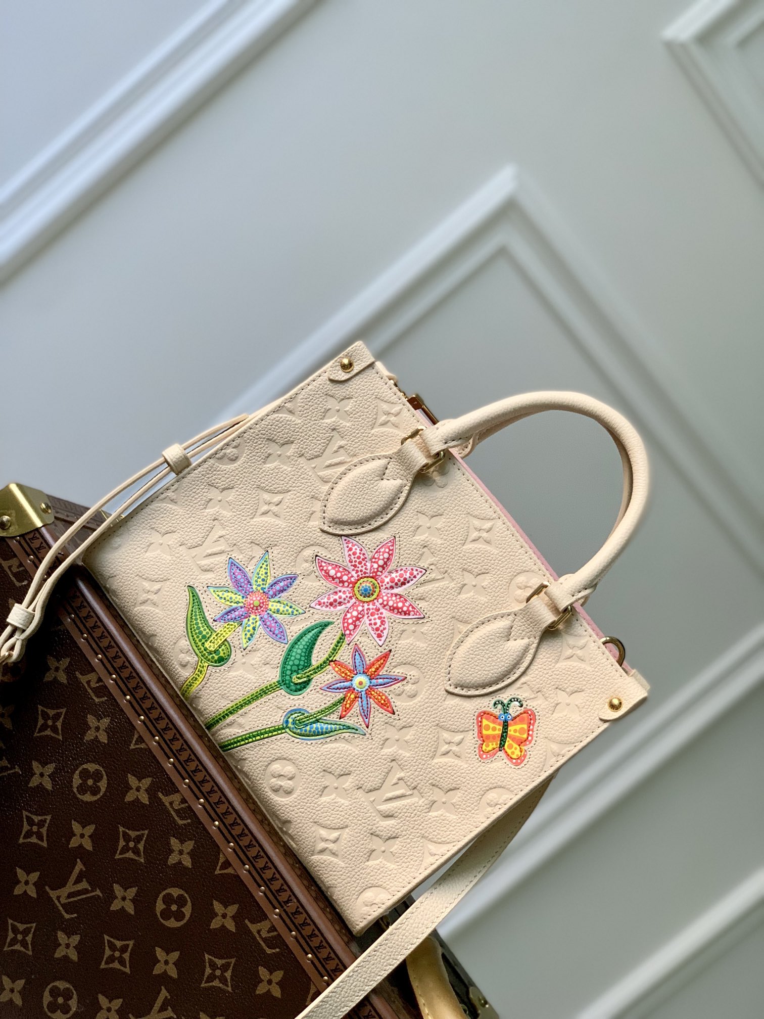 Louis Vuitton Onthego Handbag- M21732-25*19*11.5 CM