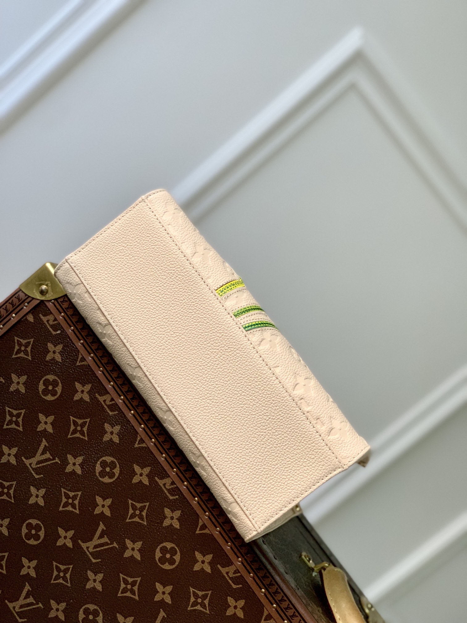 Louis Vuitton Onthego Handbag- M21732-25*19*11.5 CM