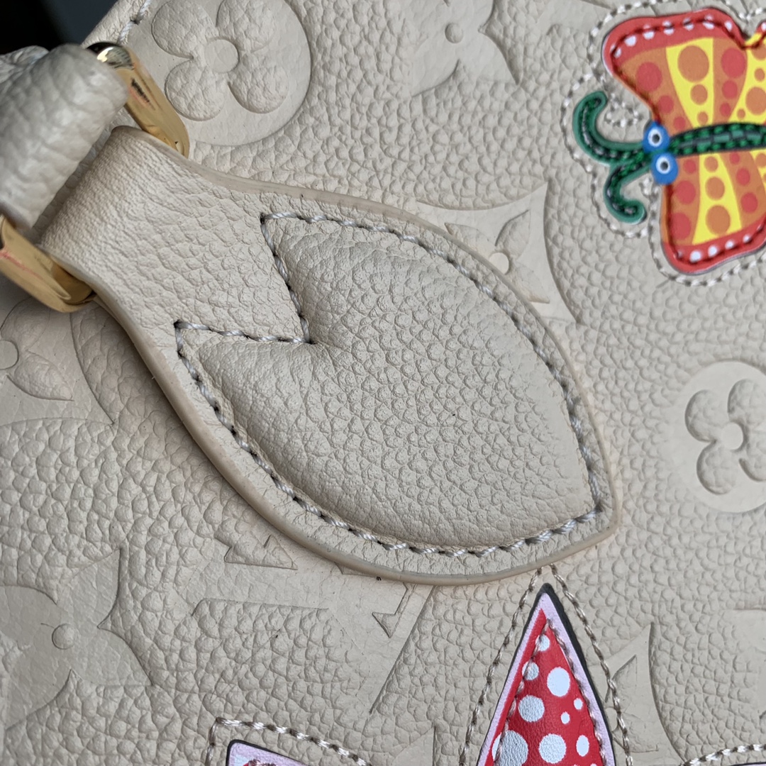 Louis Vuitton x YKOnthego Handbag-35 x 27 x 14 CM