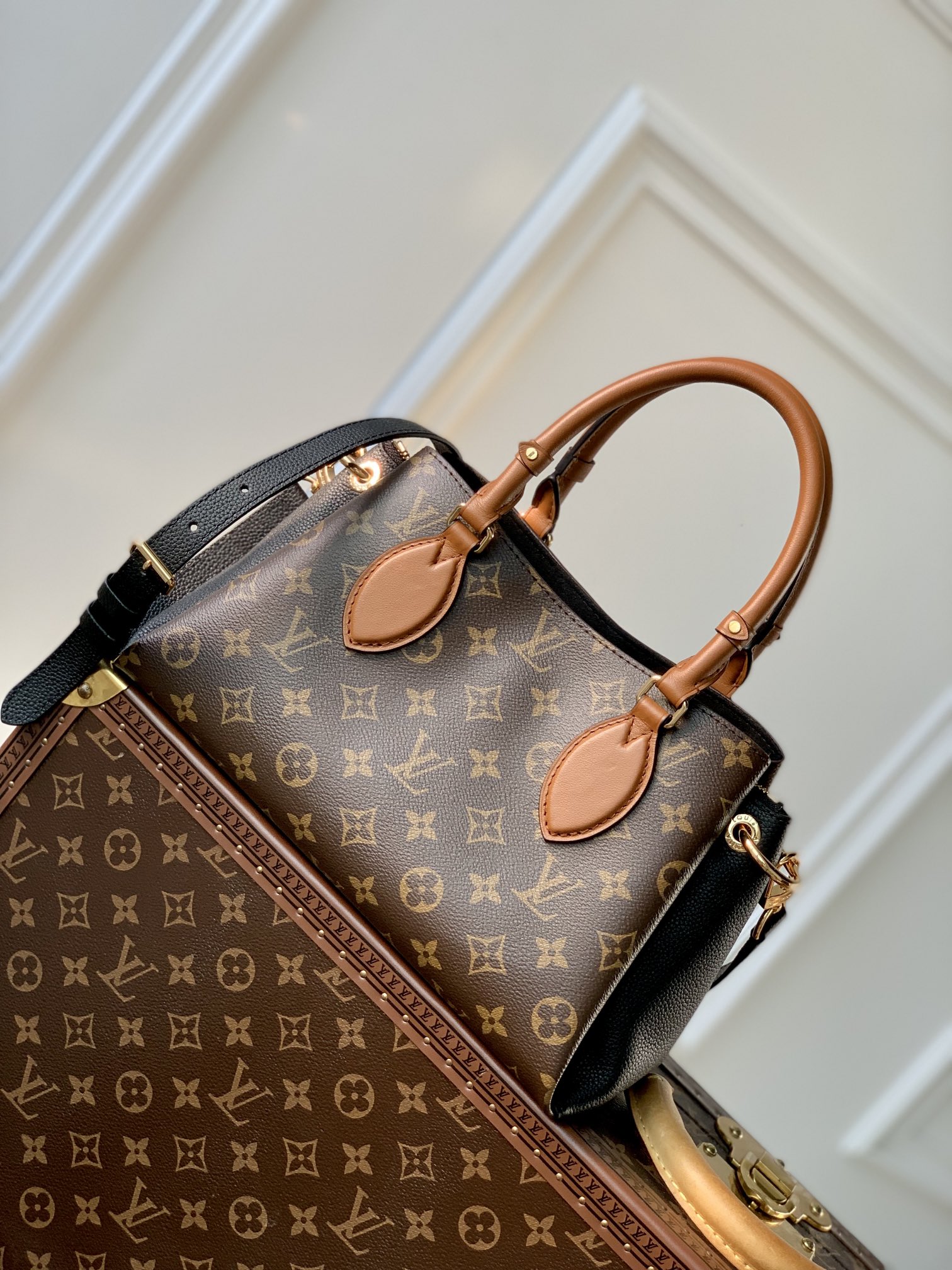 Louis Vuitton Opéra BB Handbag-26.0 x 18.0 x 15CM
