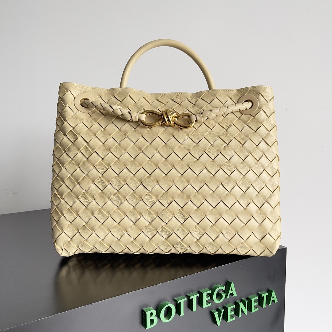 Bottega Veneta Andiamo-32*24*12CM