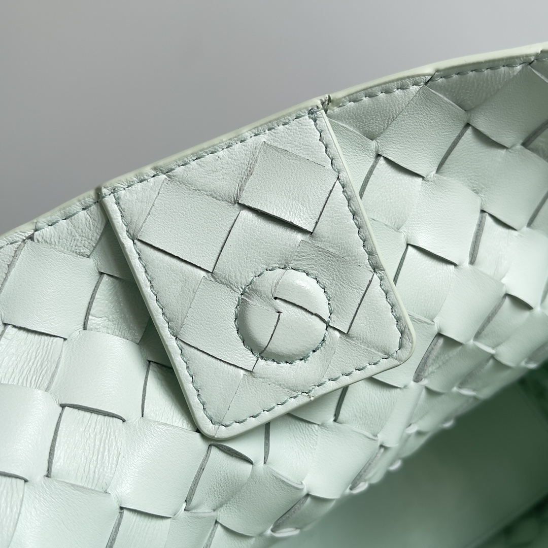 Bottega Veneta Andiamo-32*24*12CM