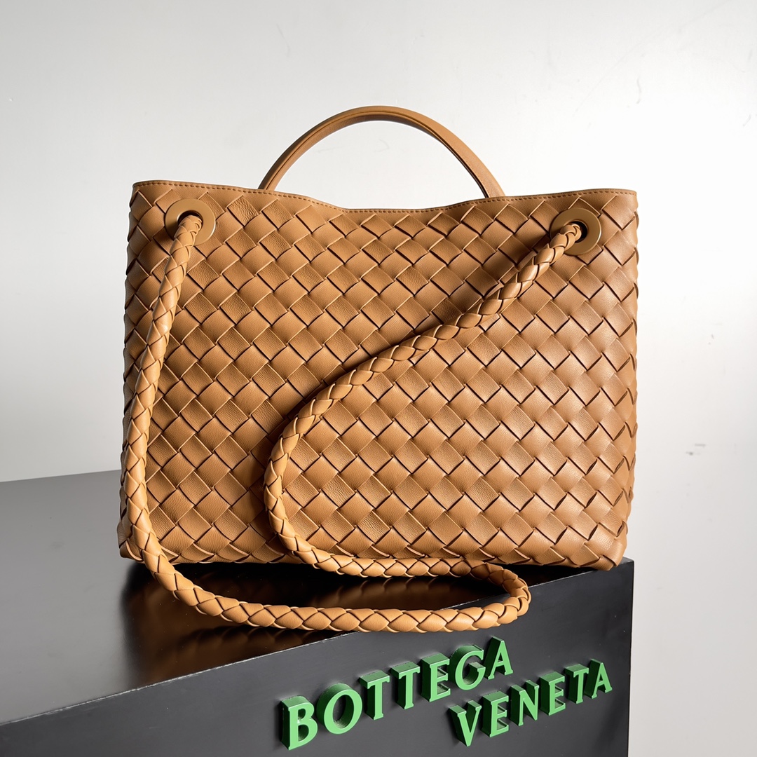 Bottega Veneta Andiamo-32*24*12CM