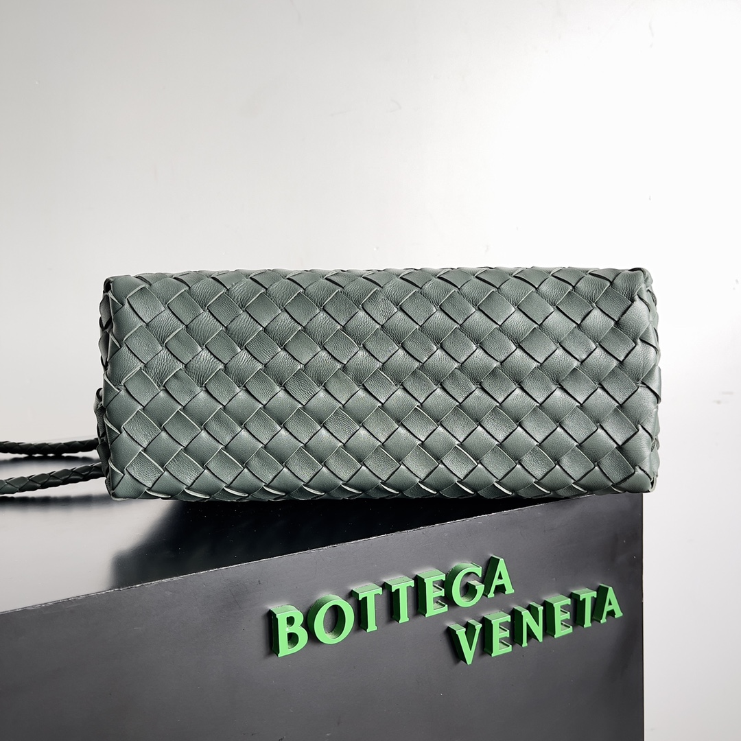 Bottega Veneta Andiamo-32*24*12CM