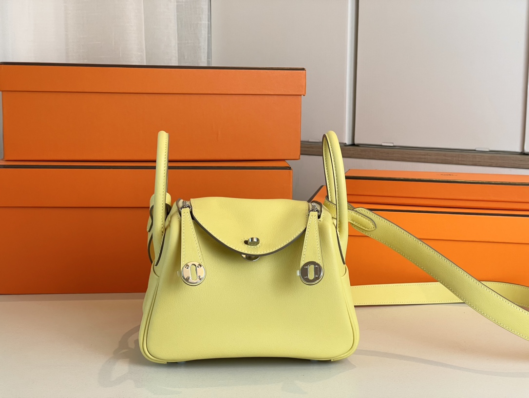 Hermes Lindy 19-Togo Leather-19CM