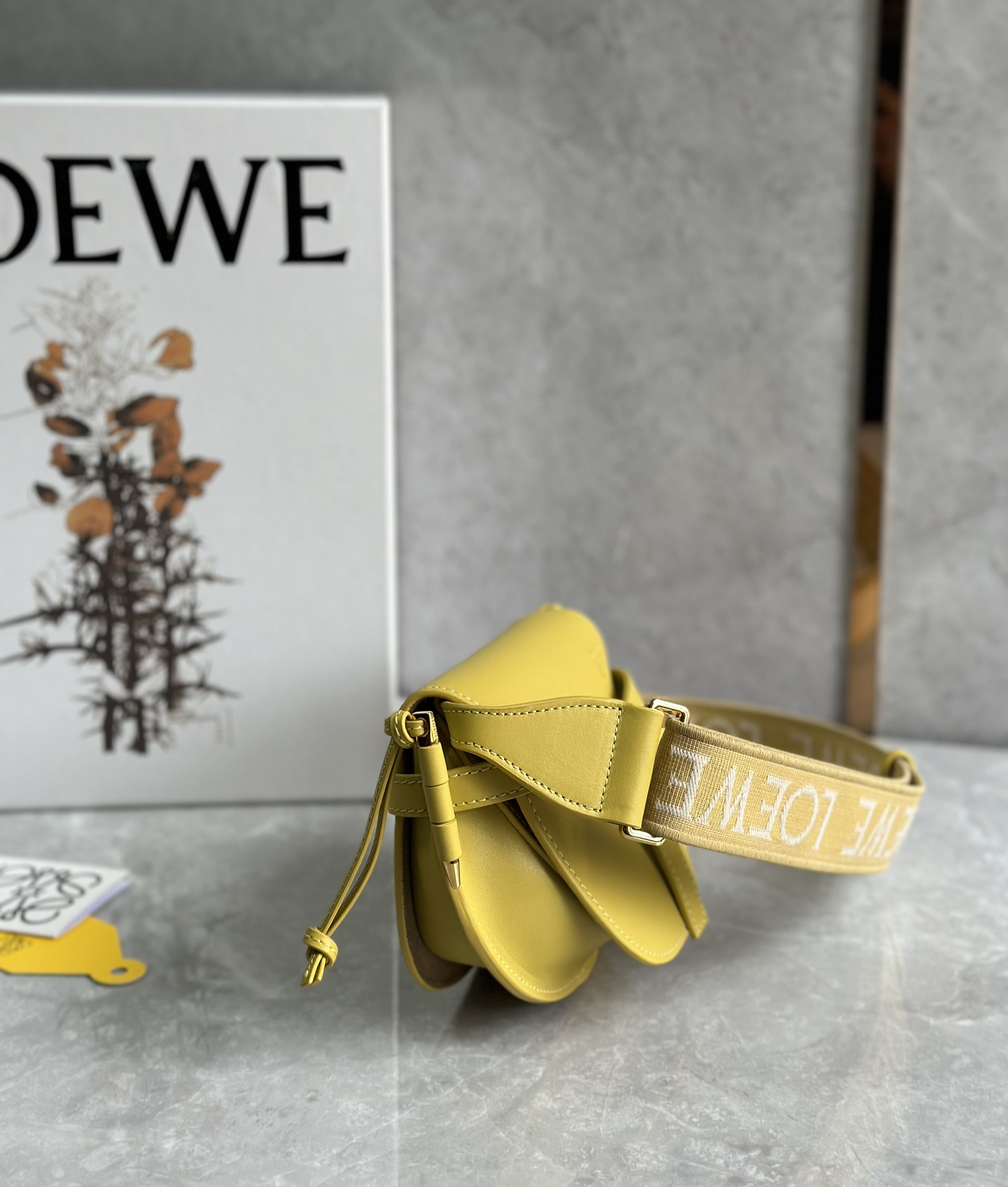 Lowee Mini Gate Dual Bag-21*12.5*9CM