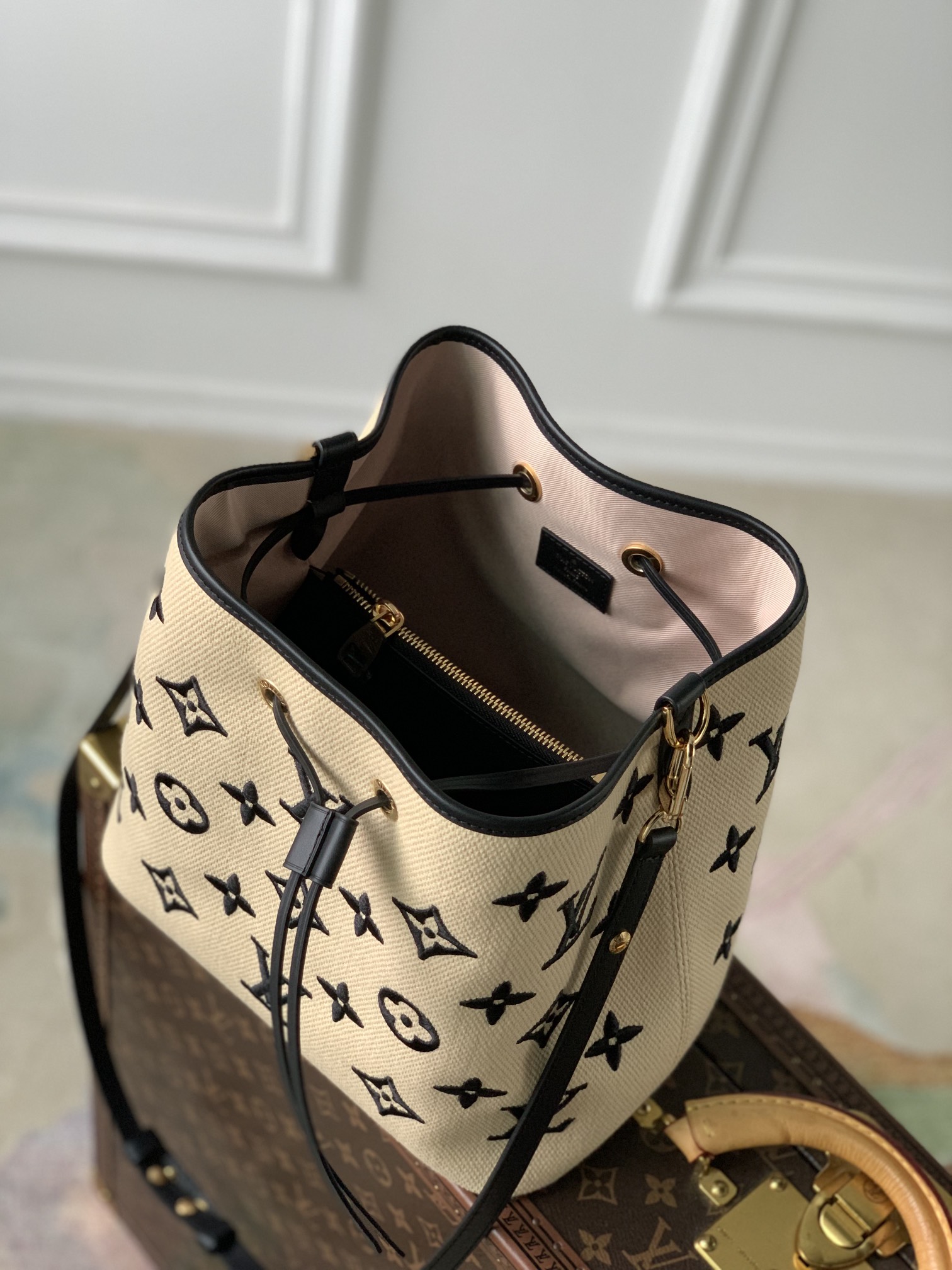 Louis Vuitton NéoNoé Bucket Bag -M23080-26X22X27CM