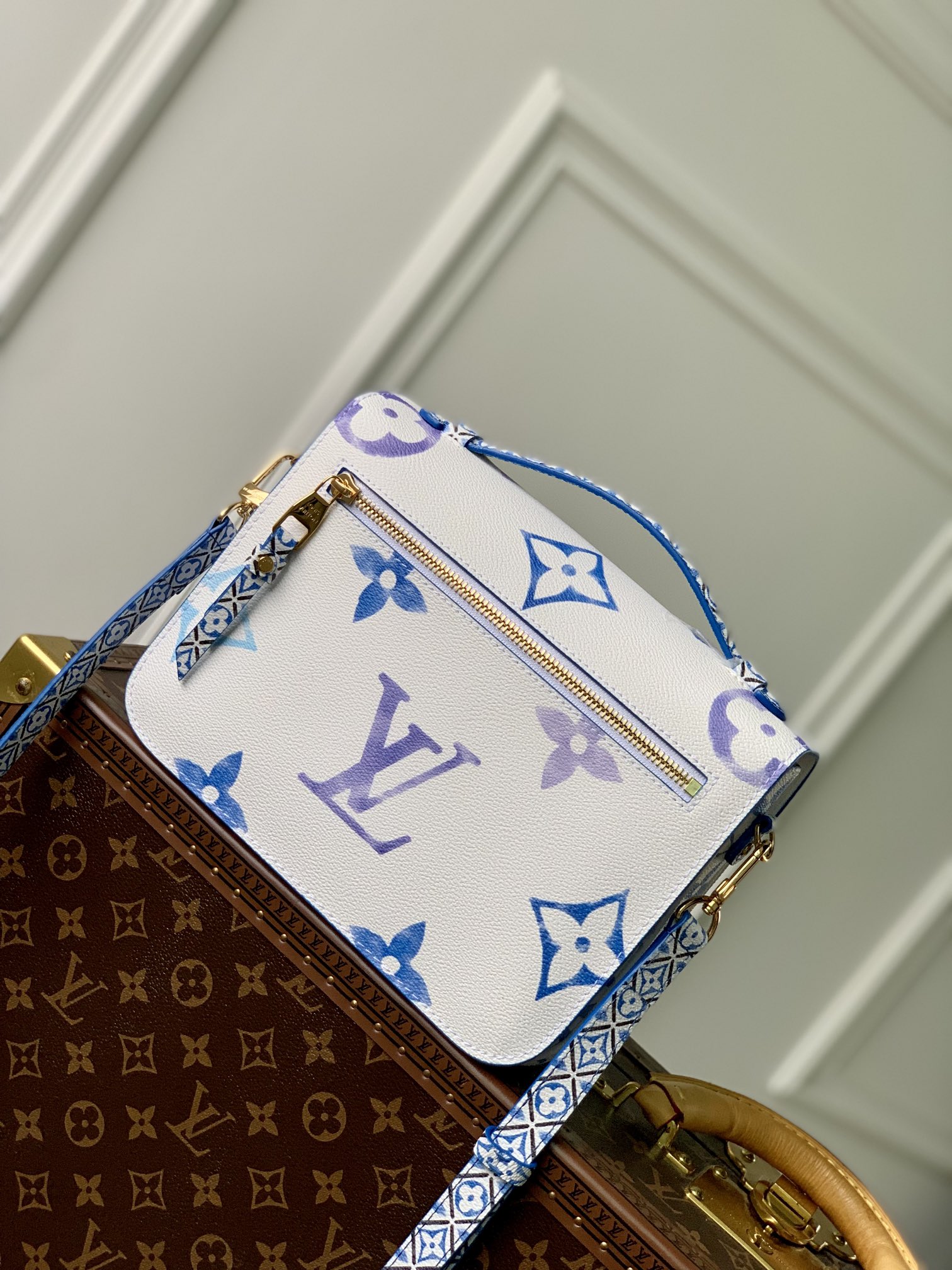 Louis Vuitton Pochette Metis Handbags-25*19*7CM
