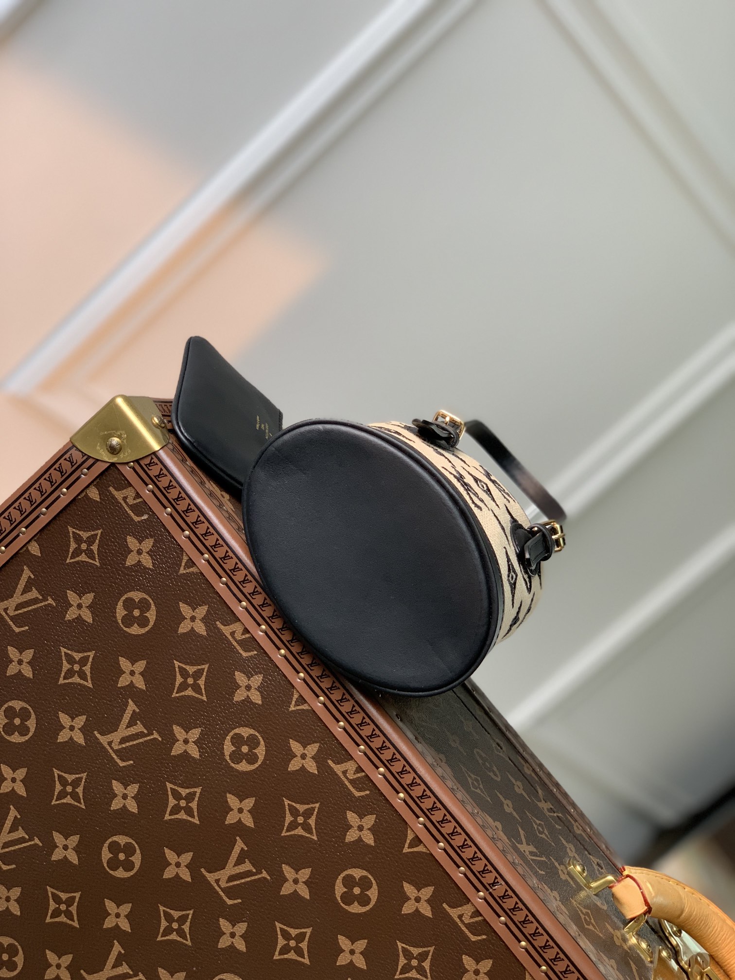 Louis Vuitton M81489 Nano Bucket-13*17*9CM