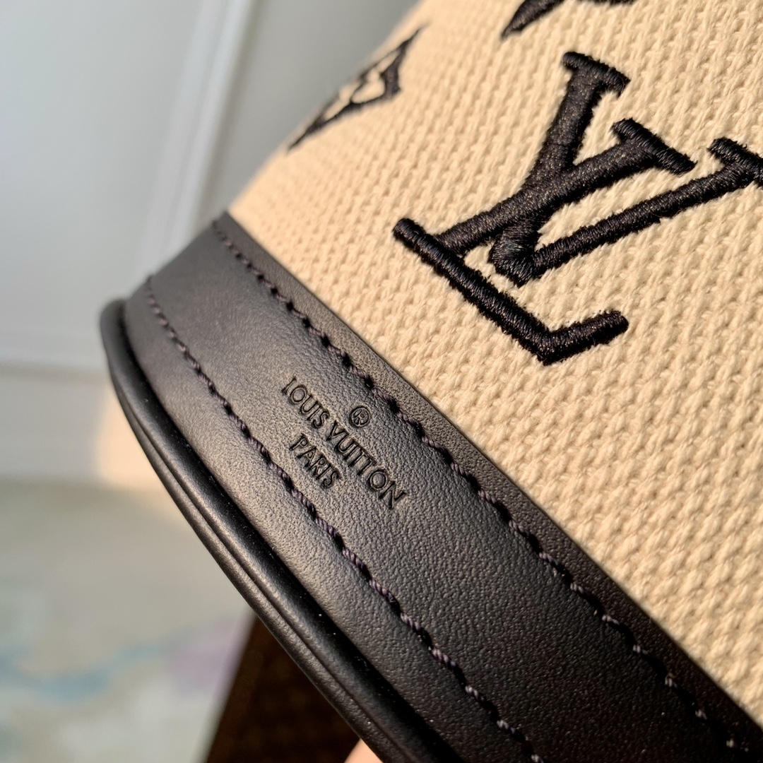 Louis Vuitton M81489 Nano Bucket-13*17*9CM
