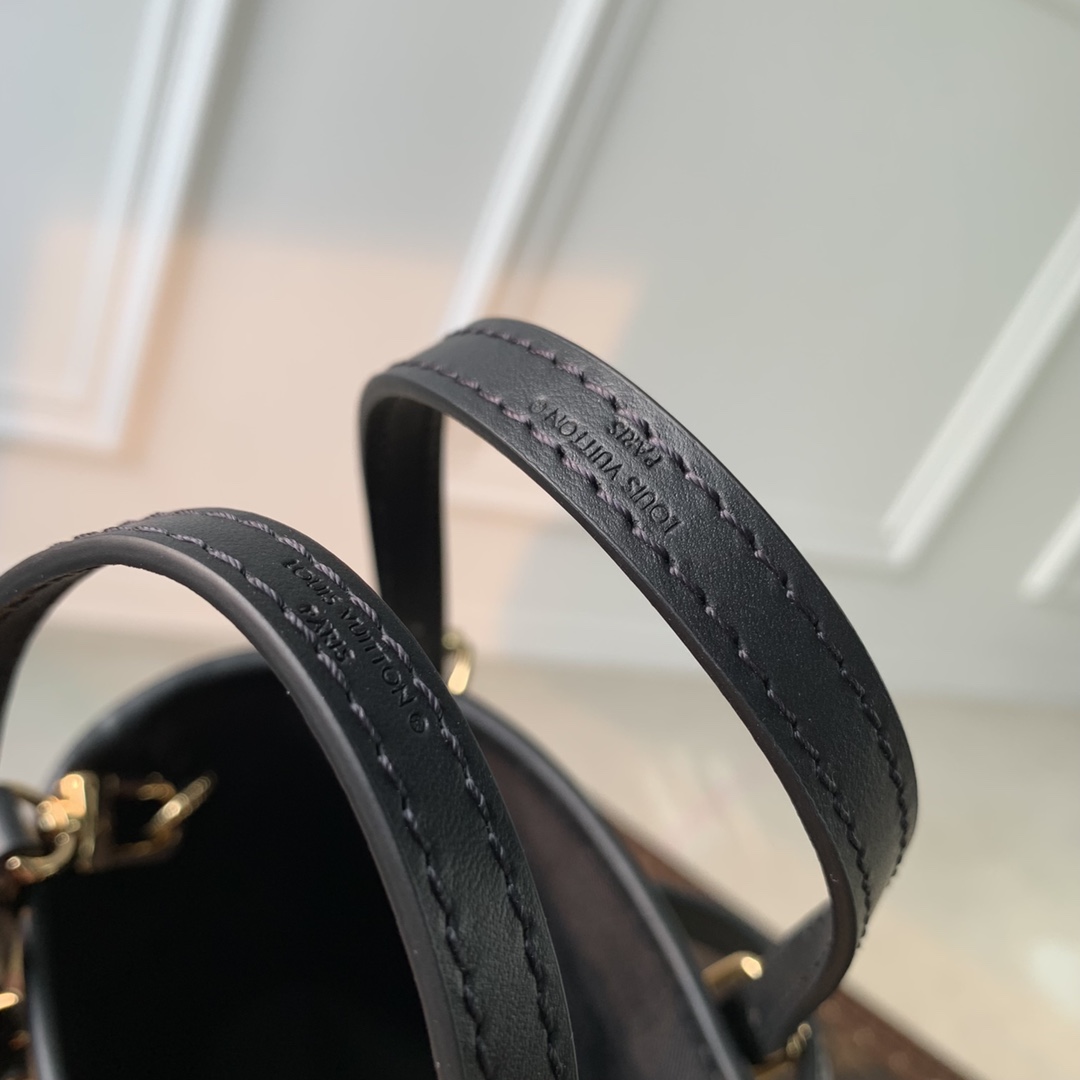 Louis Vuitton M81489 Nano Bucket-13*17*9CM