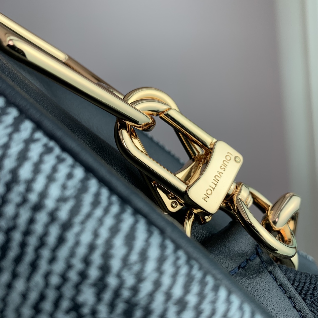 Louis Vuitton Coussin Handbags-26*20*12CM